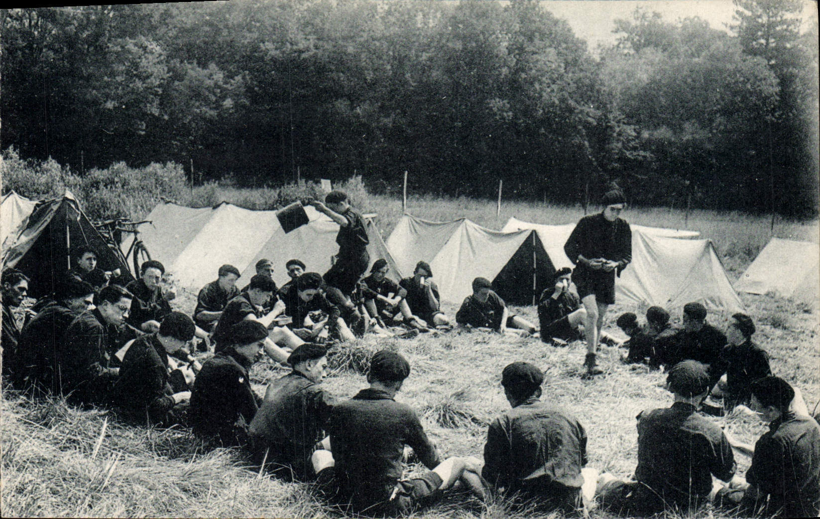 VINTAGE POSTCARD Scout Scouting Jamboree Companions of France Good appetite
