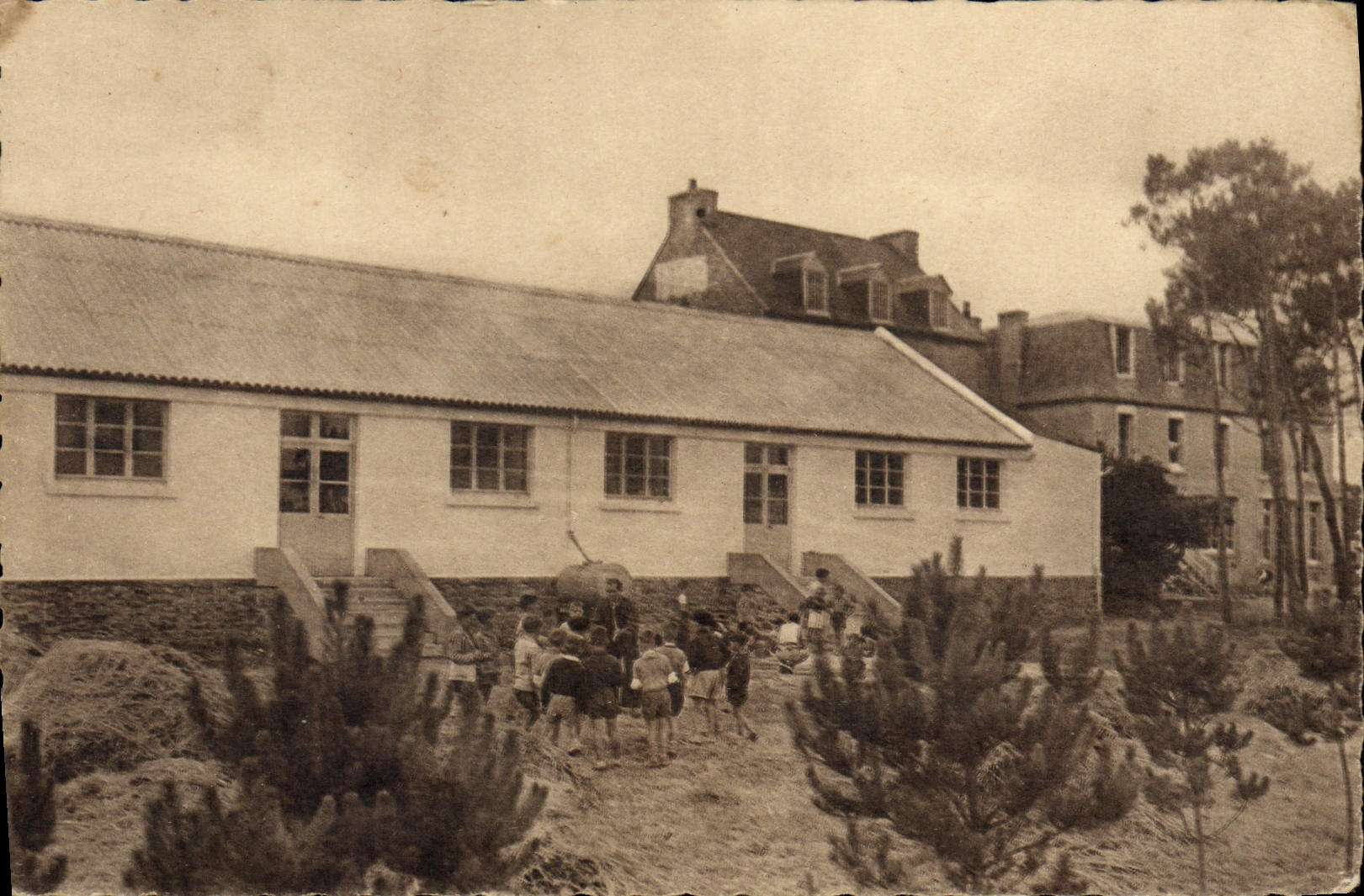 VINTAGE POSTCARD Scout Scouting Jamboree Summer camp Evreux Plougasnou Seen of the colony