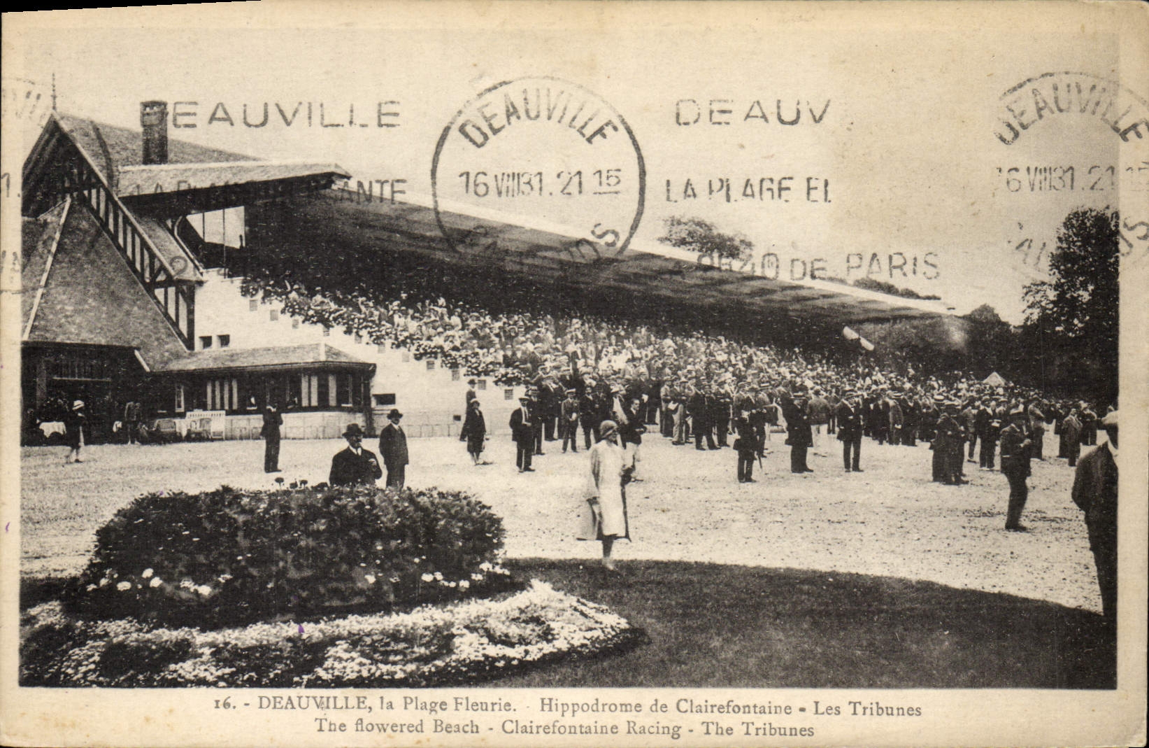 CPA Cheval Equitation Hippisme Deauville Hippodrome de Clairefontaine Les tribunes