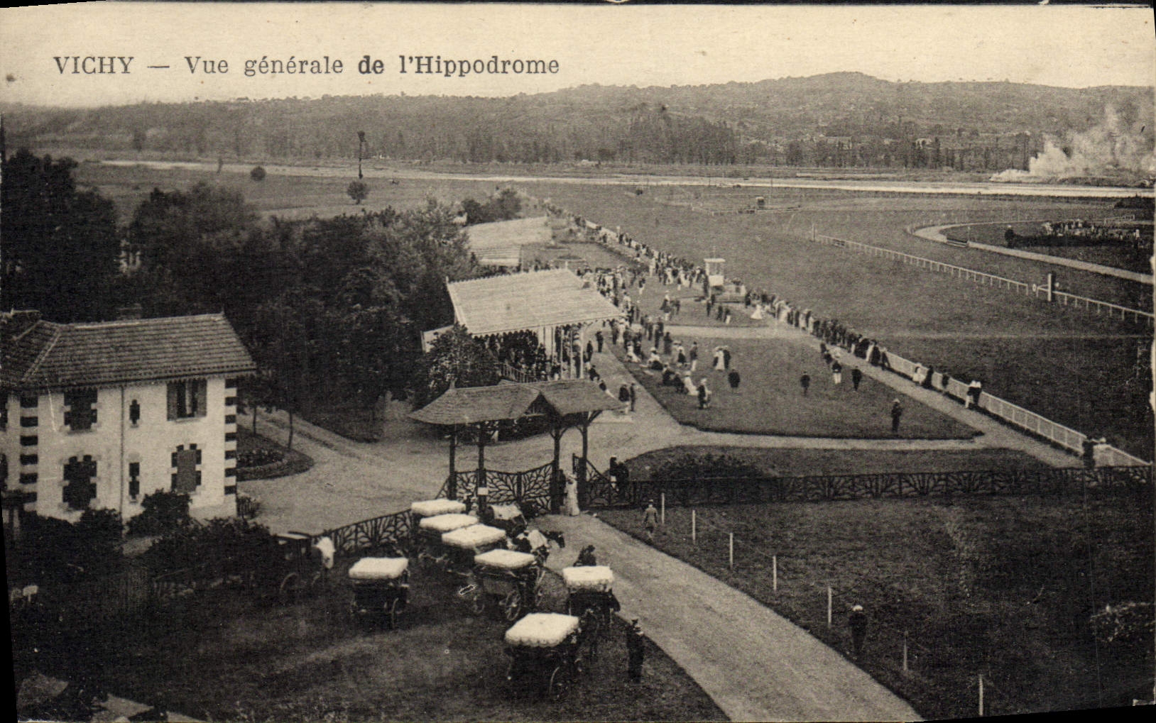 CPA Cheval Equitation Hippisme Vichy Vue generale de l'hippordrome