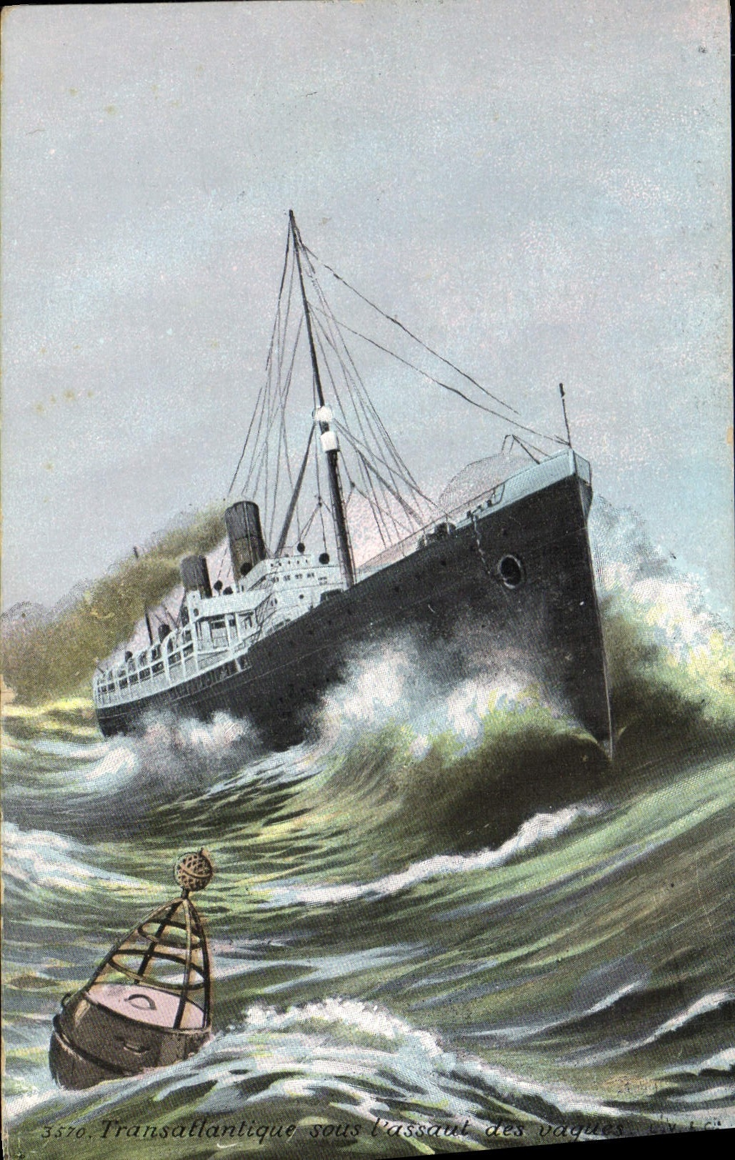 CPA Bateau Transatlantique sous l'assaut des vagues