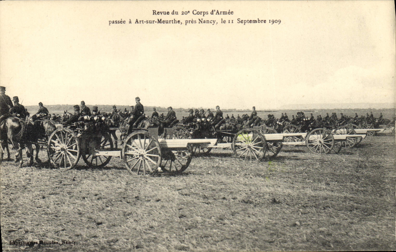 CPA Militaria Revue du 20eme corps d'armee passee a Art sur Meurthe pres Nancy 