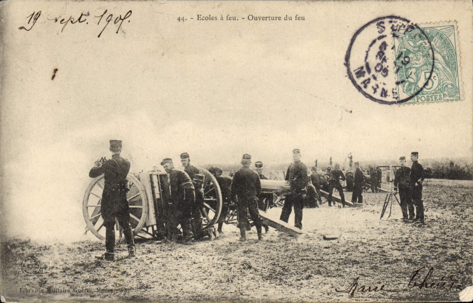 La POSTAL Militaria Ecole de la VENDIMIA tiene fuego Ouverture del fuego