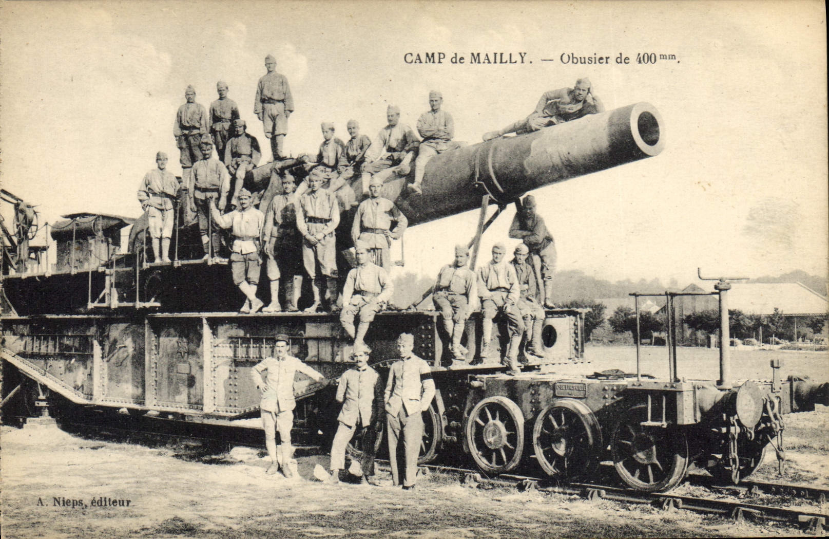 CPA Militaria Camp de Mailly Obusier de 400 mm