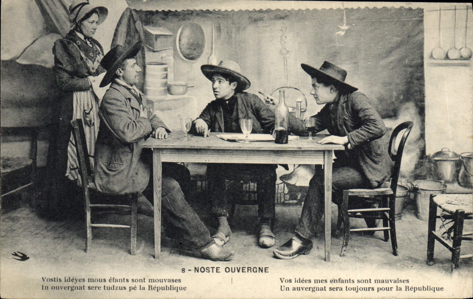 CPA Folklore Auvergne 