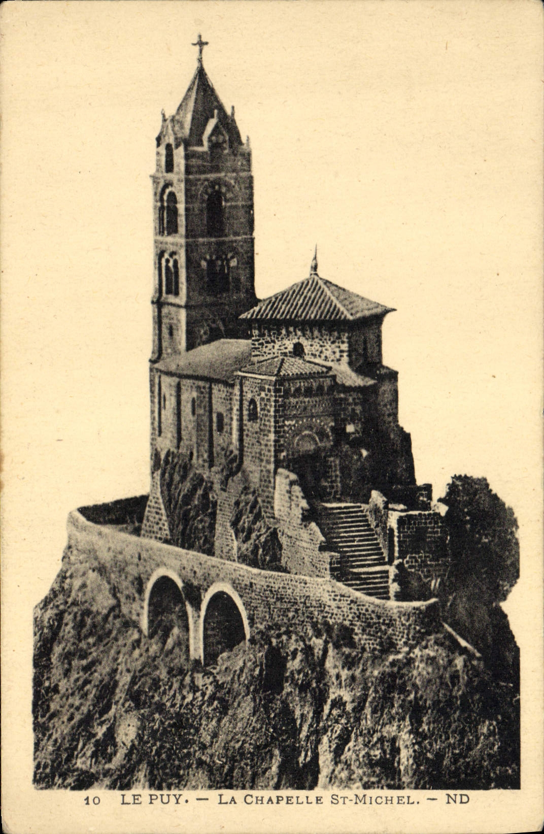CPA Le Puy La Chapelle St Michel