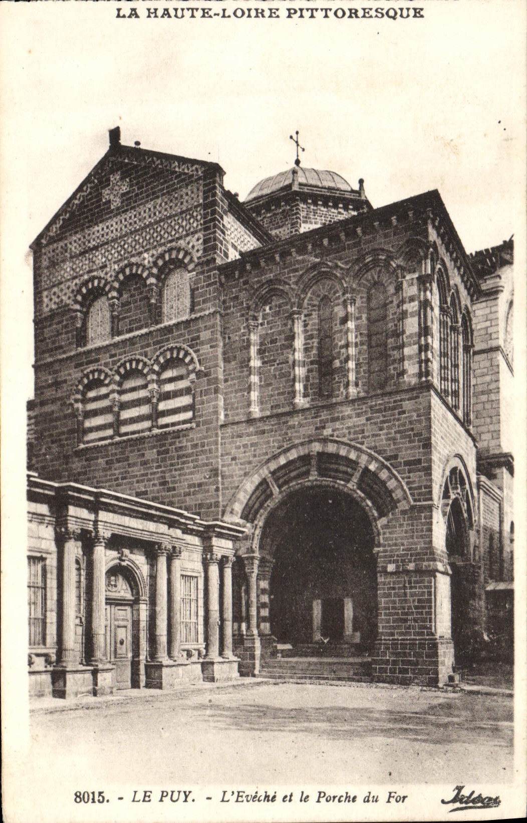 POSTAL Puy Eveche de la VENDIMIA y el pórtico de para