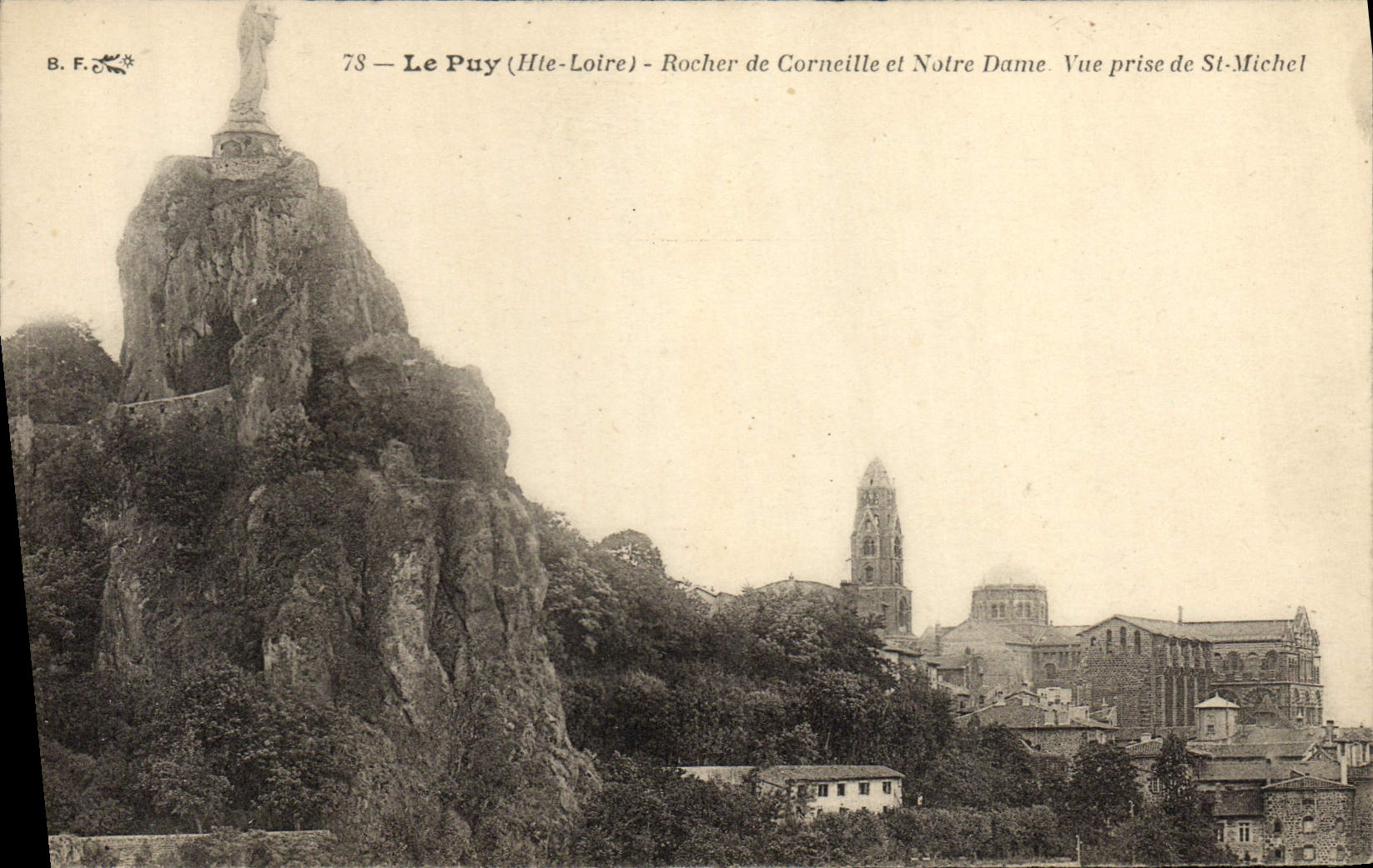 VINTAGE POSTCARD Puy in Velay Rock of Crow and Notre Dame Seen from of St Michel