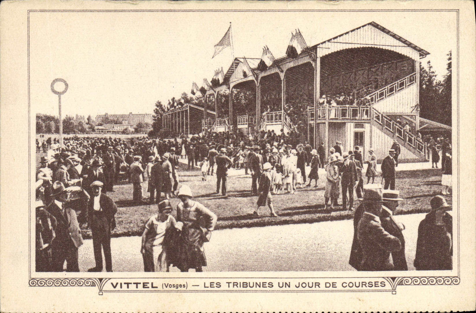 CPA Cheval Equitation Hippisme Vittel Les tribunes un jour de courses 