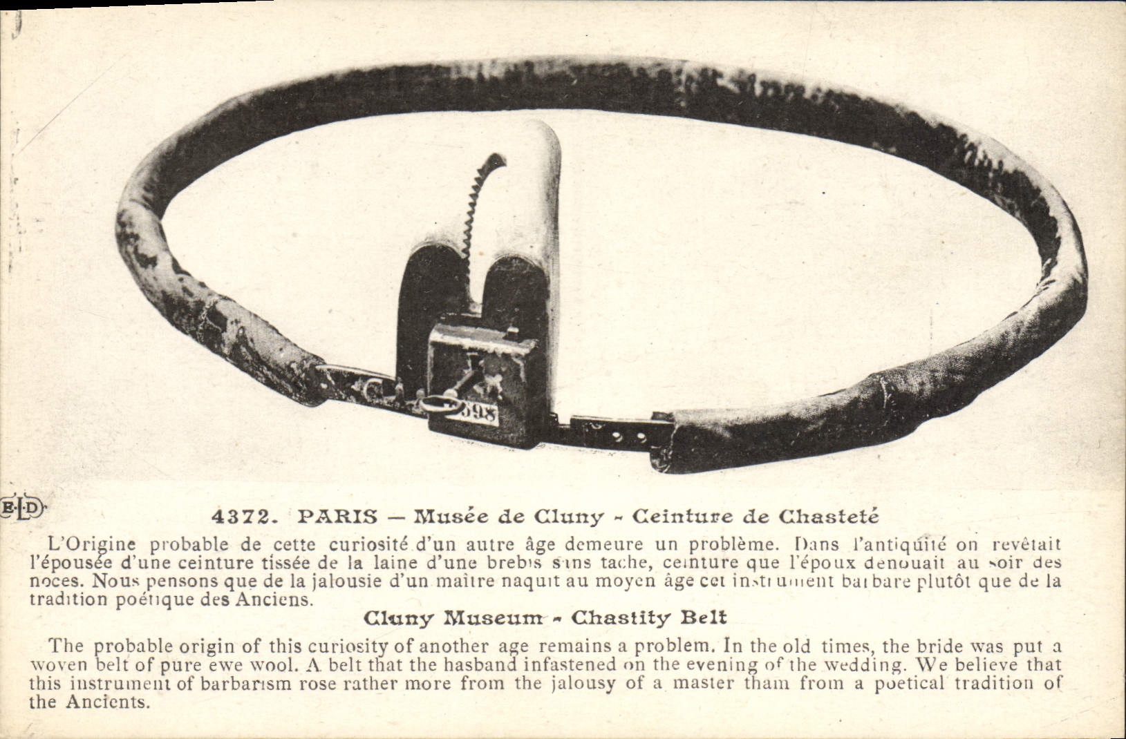 CPA Nu erotique Femme Musee de Cluny Paris Ceinture de chastete