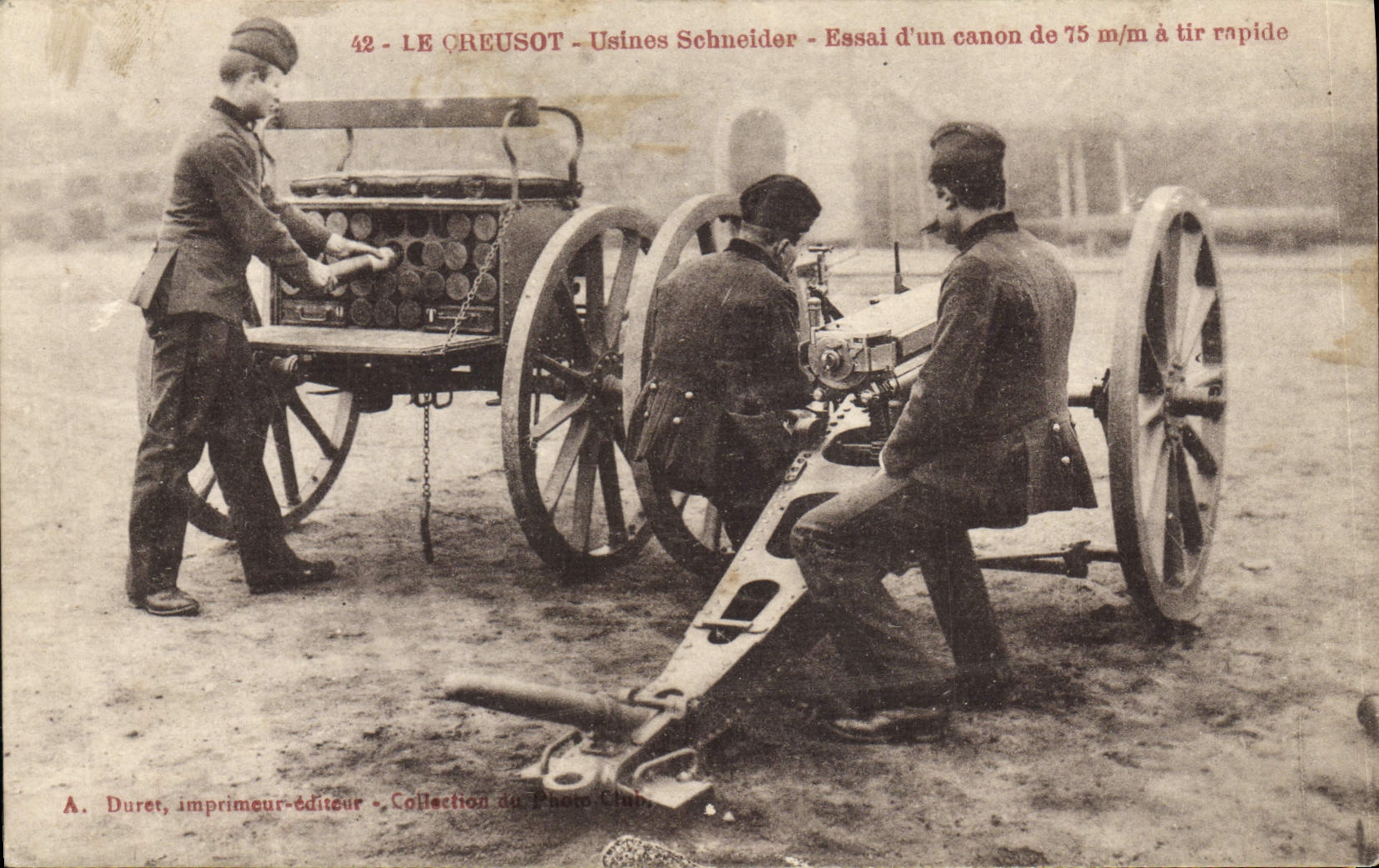 VINTAGE POSTCARD Militaria Creusot Usines Schneider Essai of a gun of 75 mm has fast shooting