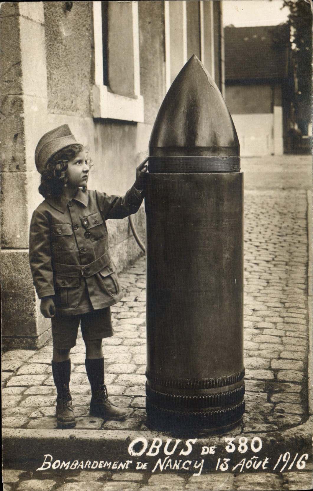 VINTAGE POSTCARD Militaria Shells of 380 Bombardment of Nancy August 13rd, 1916 Child