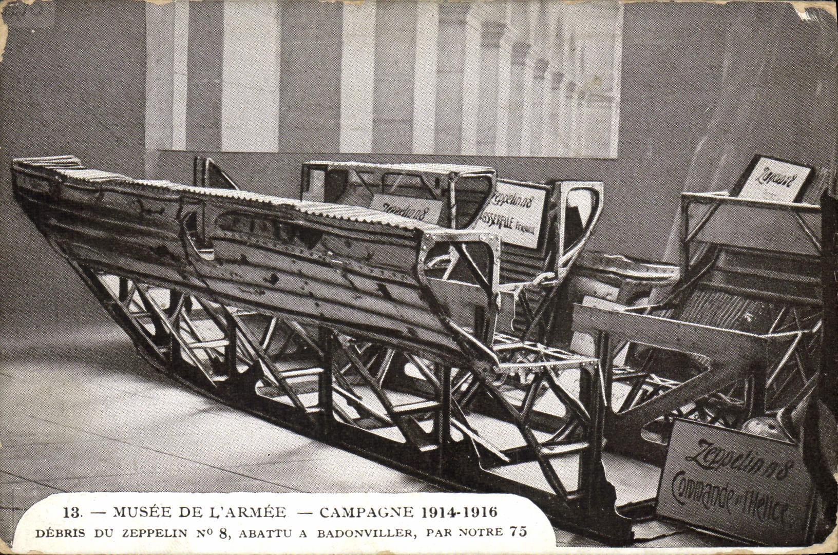 VINTAGE POSTCARD Militaria Paris Musee of the Debris army of the zeppelin n°8 cut down has Badonviller
