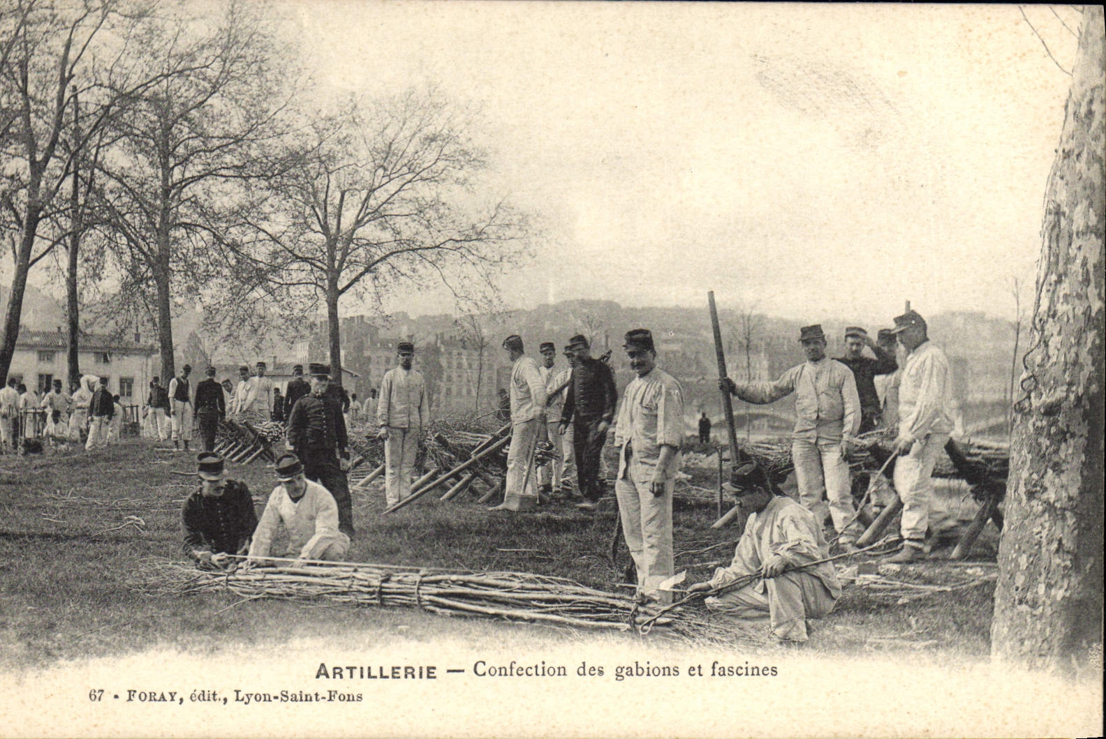 CPA Militaria Artillerie Confection des gabions et fascines