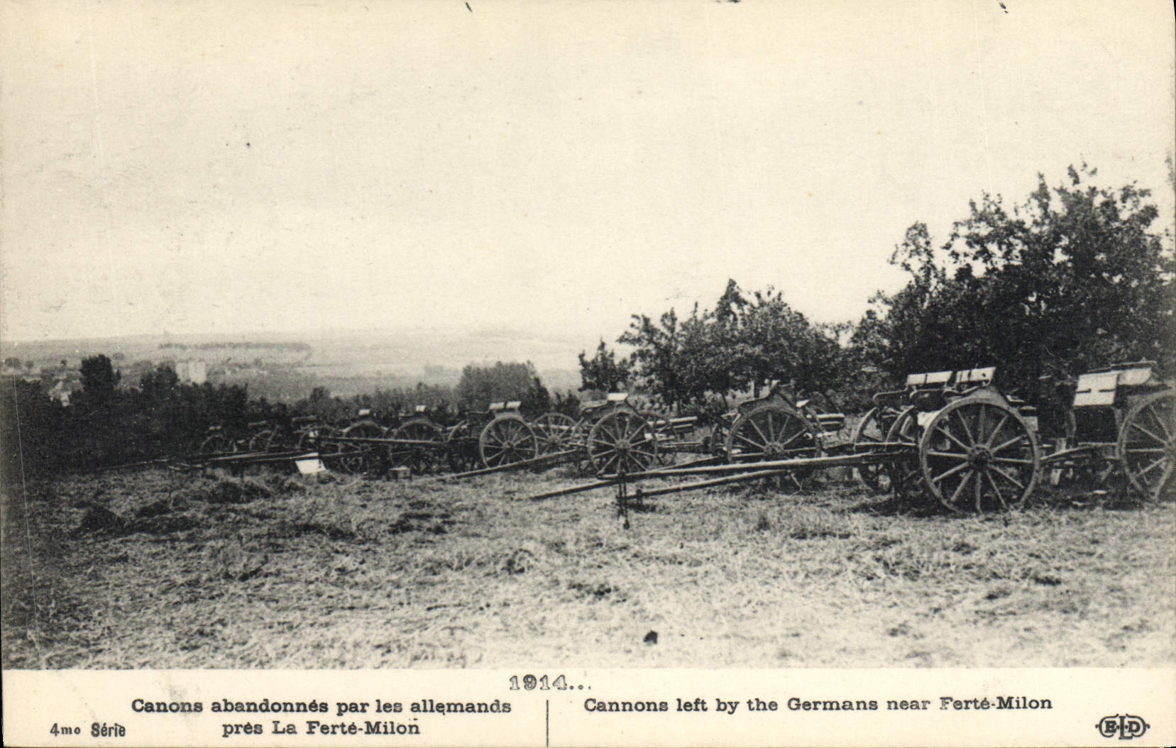 VINTAGE POSTCARD Militaria Canons give up by German close Ferte Milon