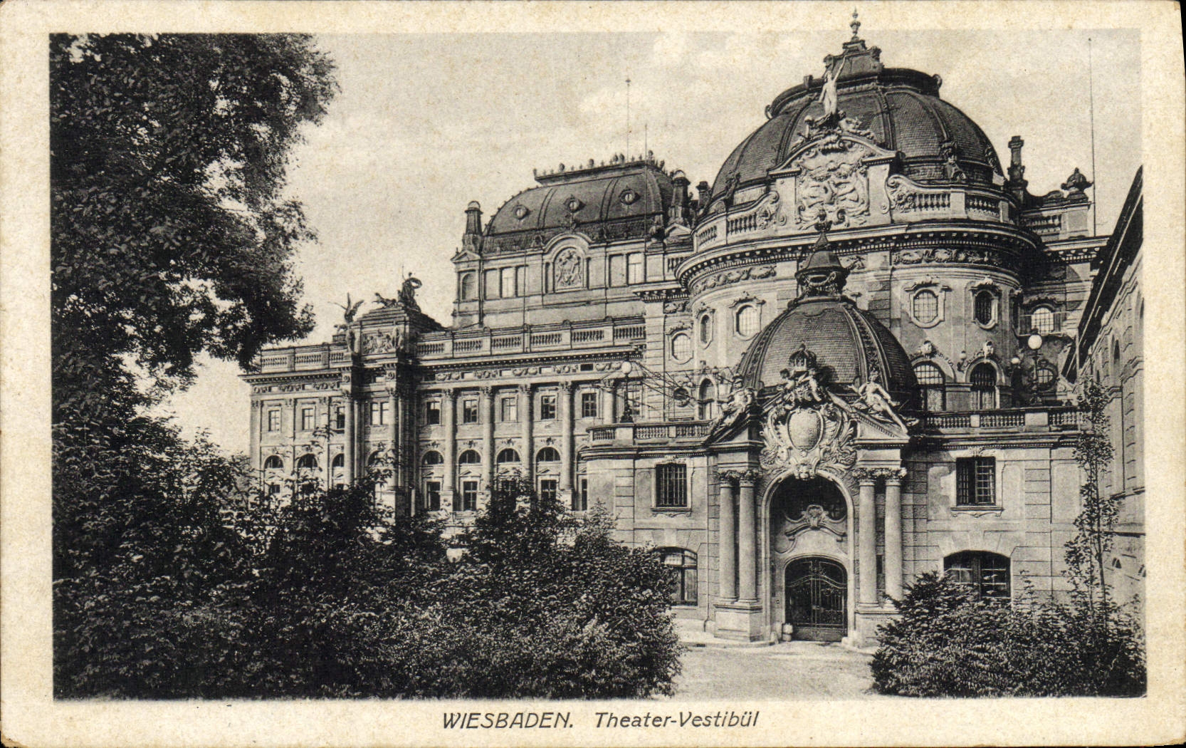 CPA Theatre Wiesbaden Theater Vestibul