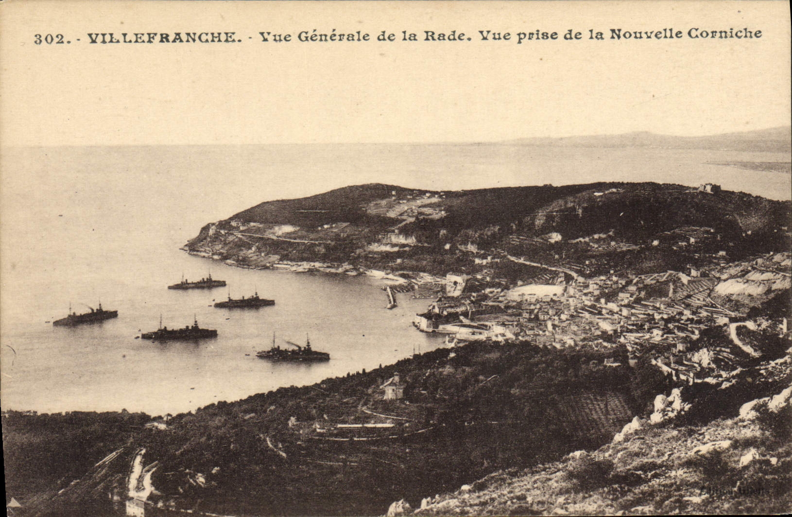 POSTAL Villefranche de la VENDIMIA en la opinión del mar de los caminos vista de los nuevos barcos de la cornisa