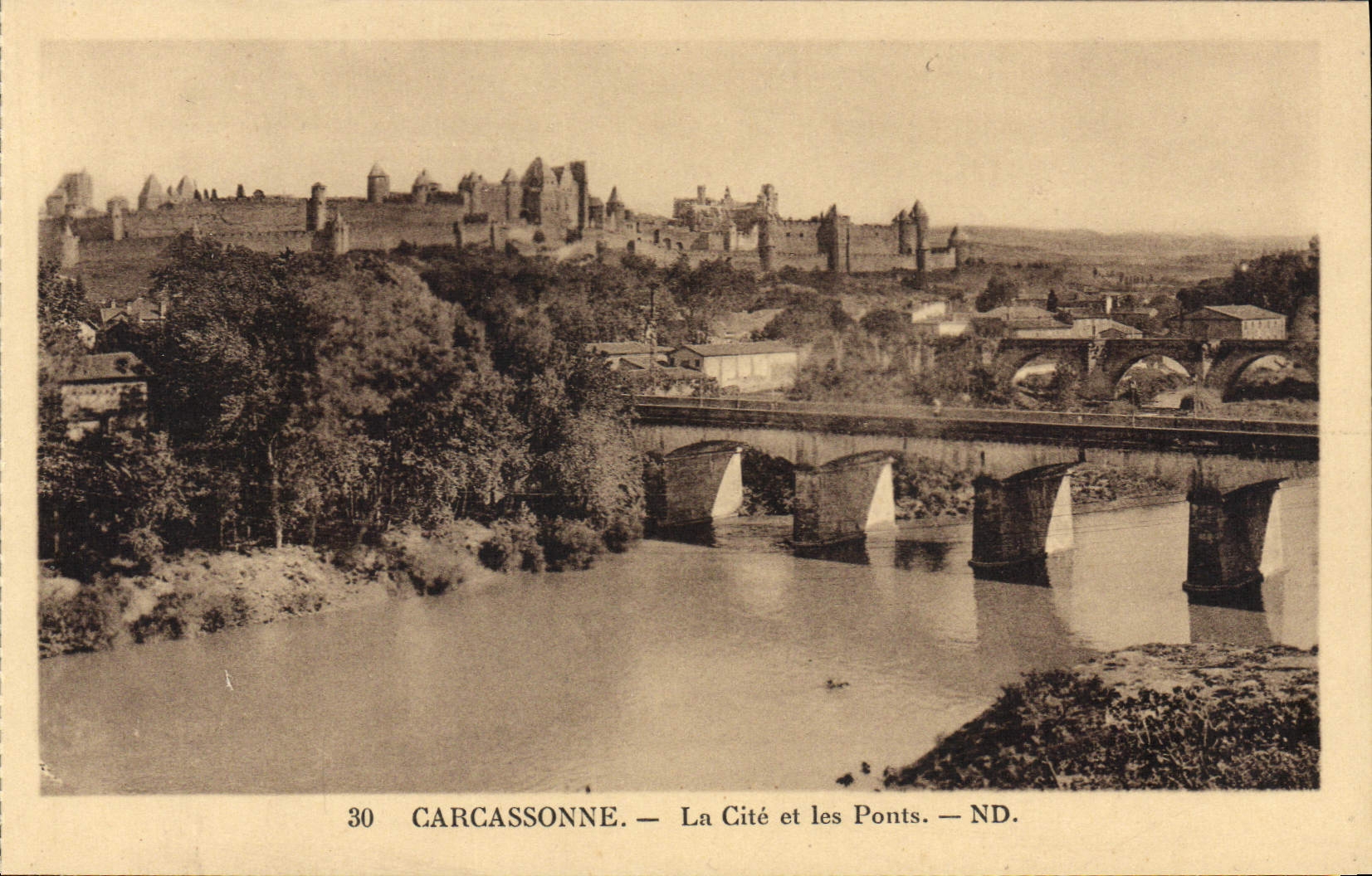 CPA Carcassonne La Cite Et Les Ponts