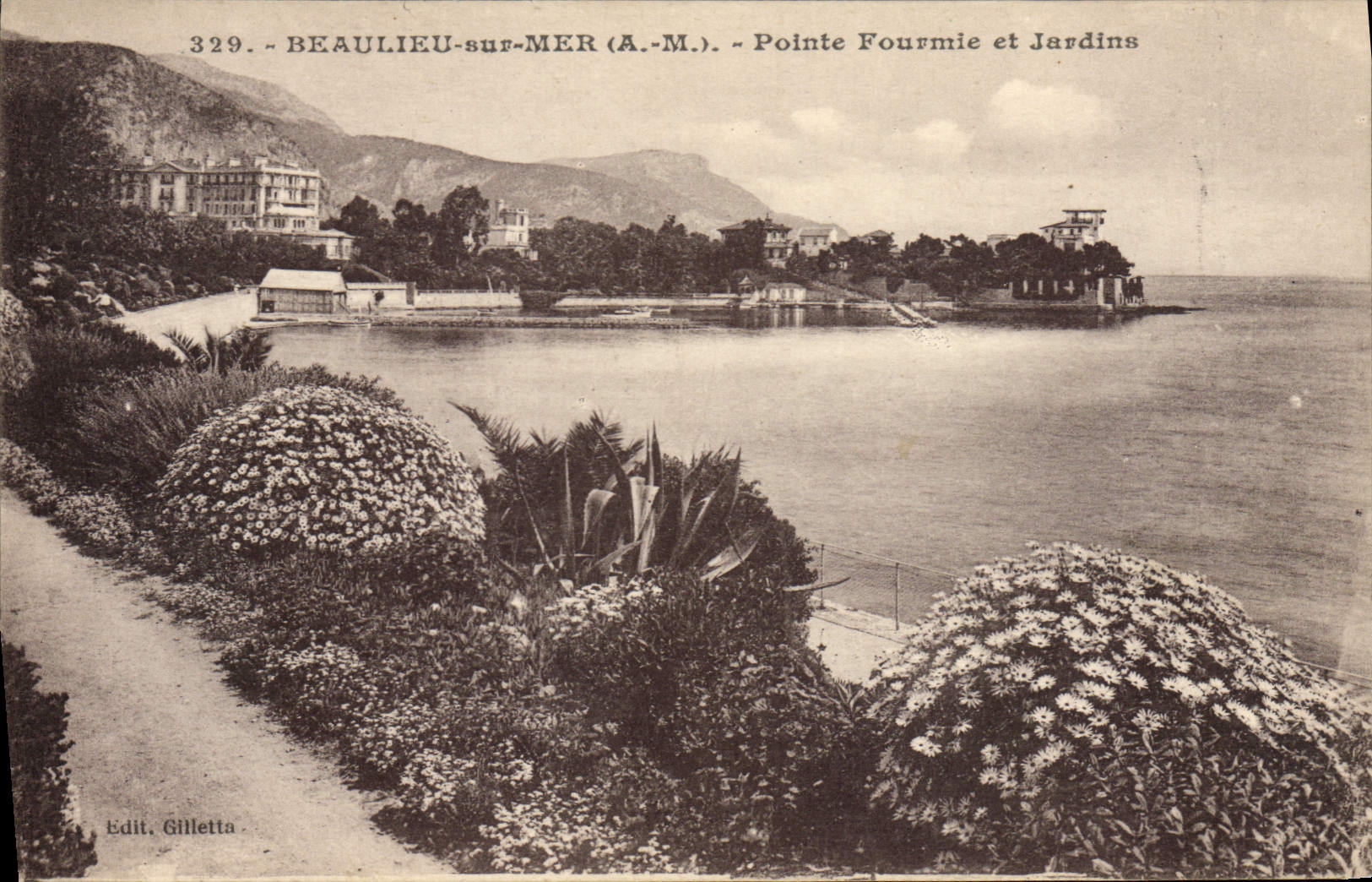 CPA Beaulieu Sur Mer Pointe Fourmie et jardins