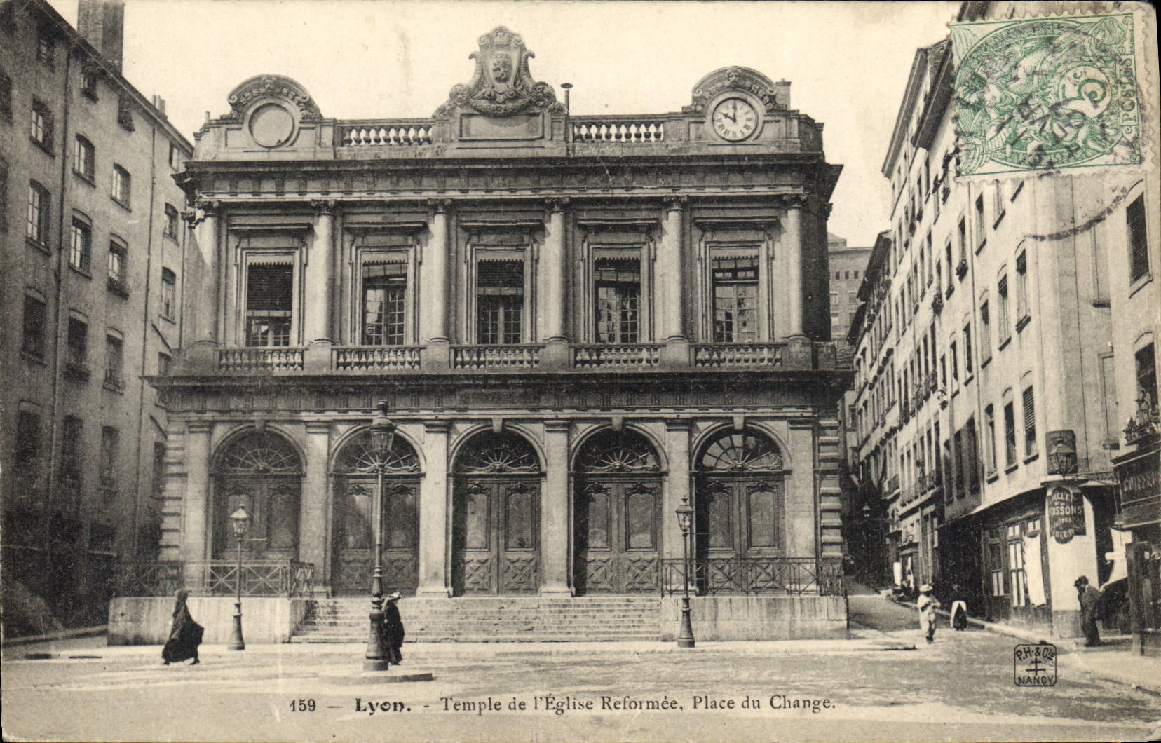 VINTAGE POSTCARD Religion prostestante Lyon Temple of the church reformee Palce of the Exchange