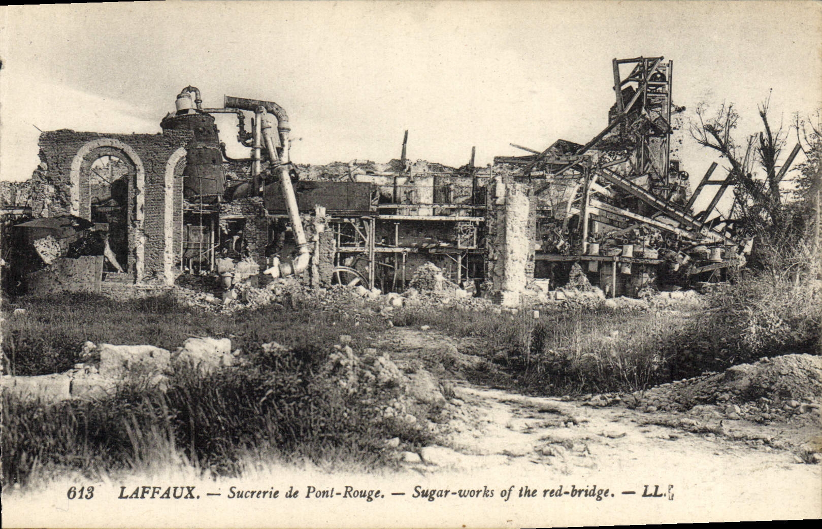 VINTAGE POSTCARD Red Sugar refinery of Bridge Laffaux