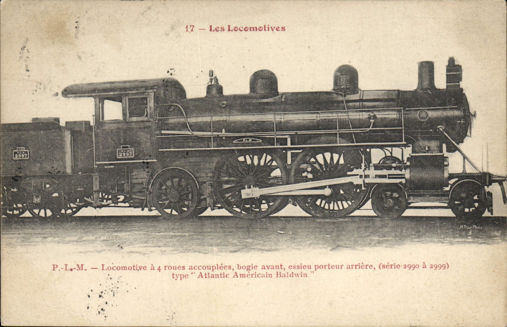 CPA Train Locomotive a 4 roues accouplees