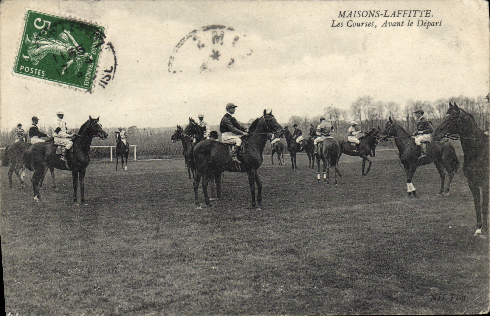 La equitación Hippisme Laffitte del caballo de la POSTAL de la VENDIMIA contiene las razas antes de la salida