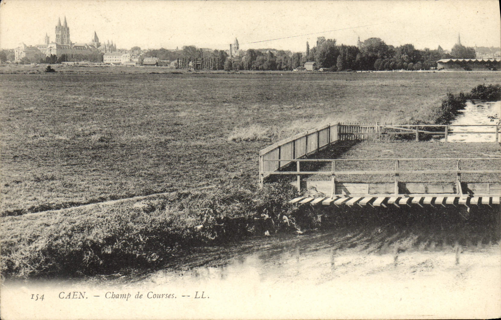 CPA Cheval Equitation Hippisme Caen Champ de courses