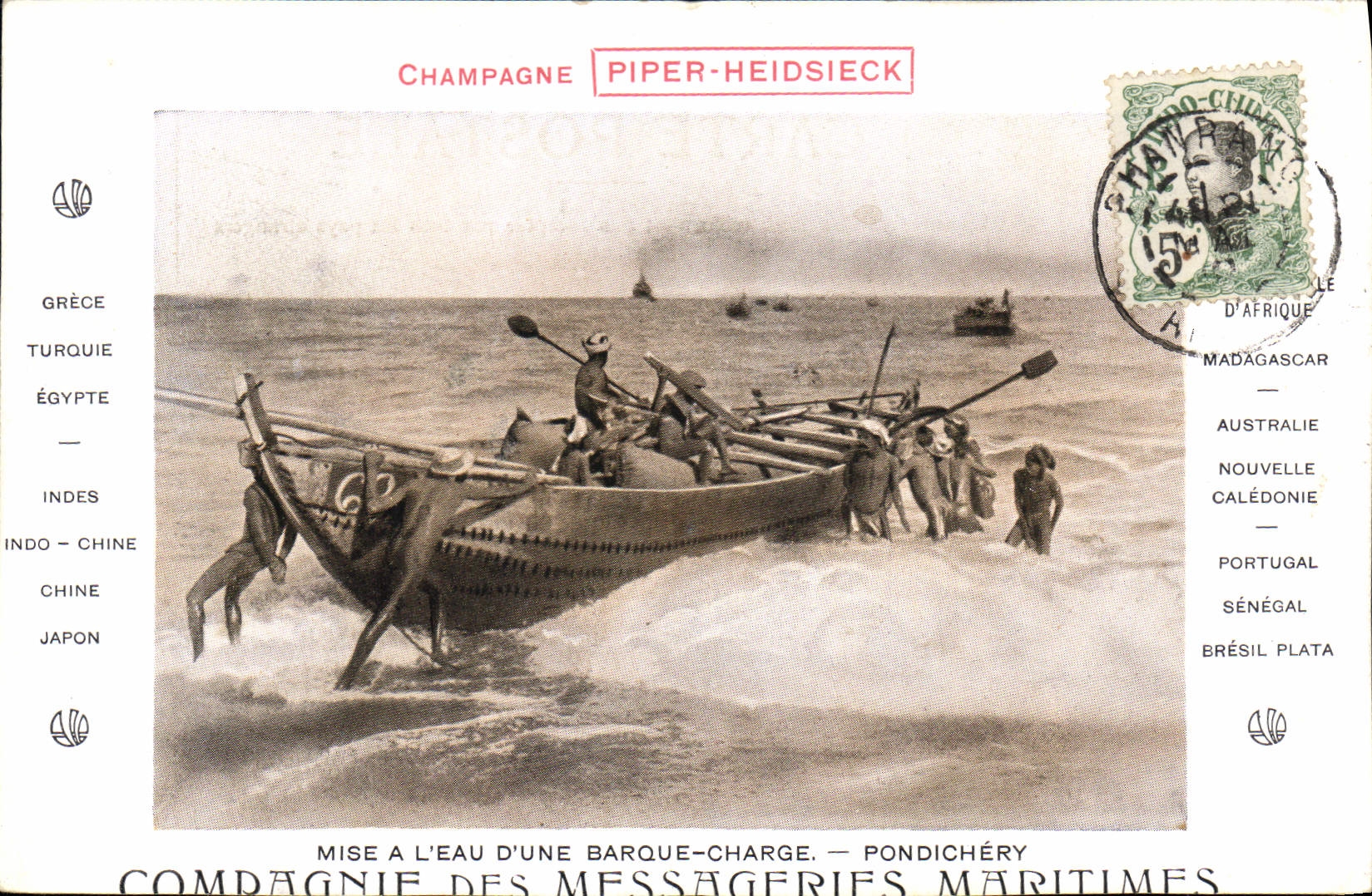 CPA Bateau Paquebot Compagnie des Messageries Maritimes Mise a l'eau d'une barque charge Pondichery Inde Champagne Piper