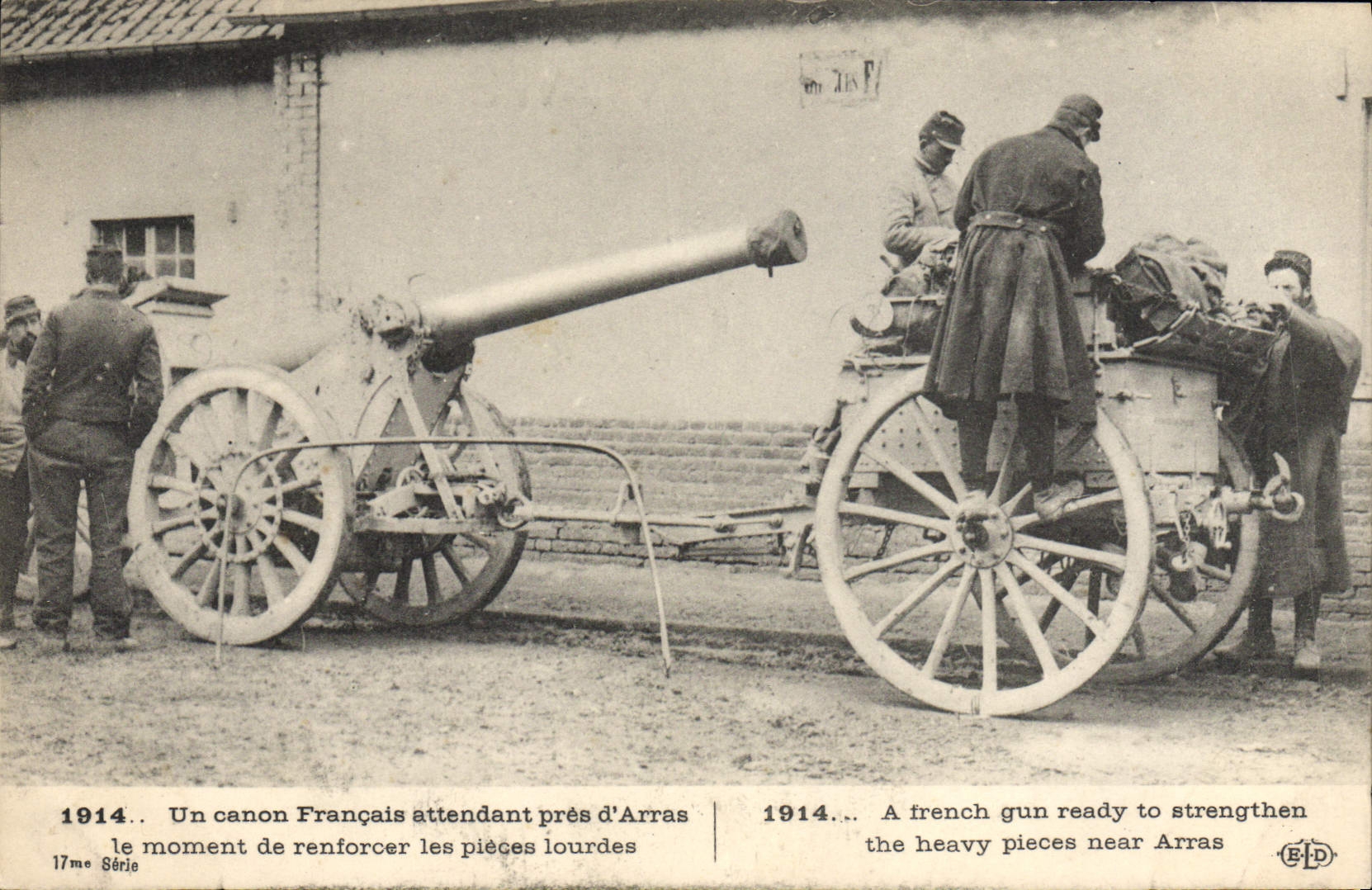 VINTAGE POSTCARD Militaria a French gun waiting close to Arras