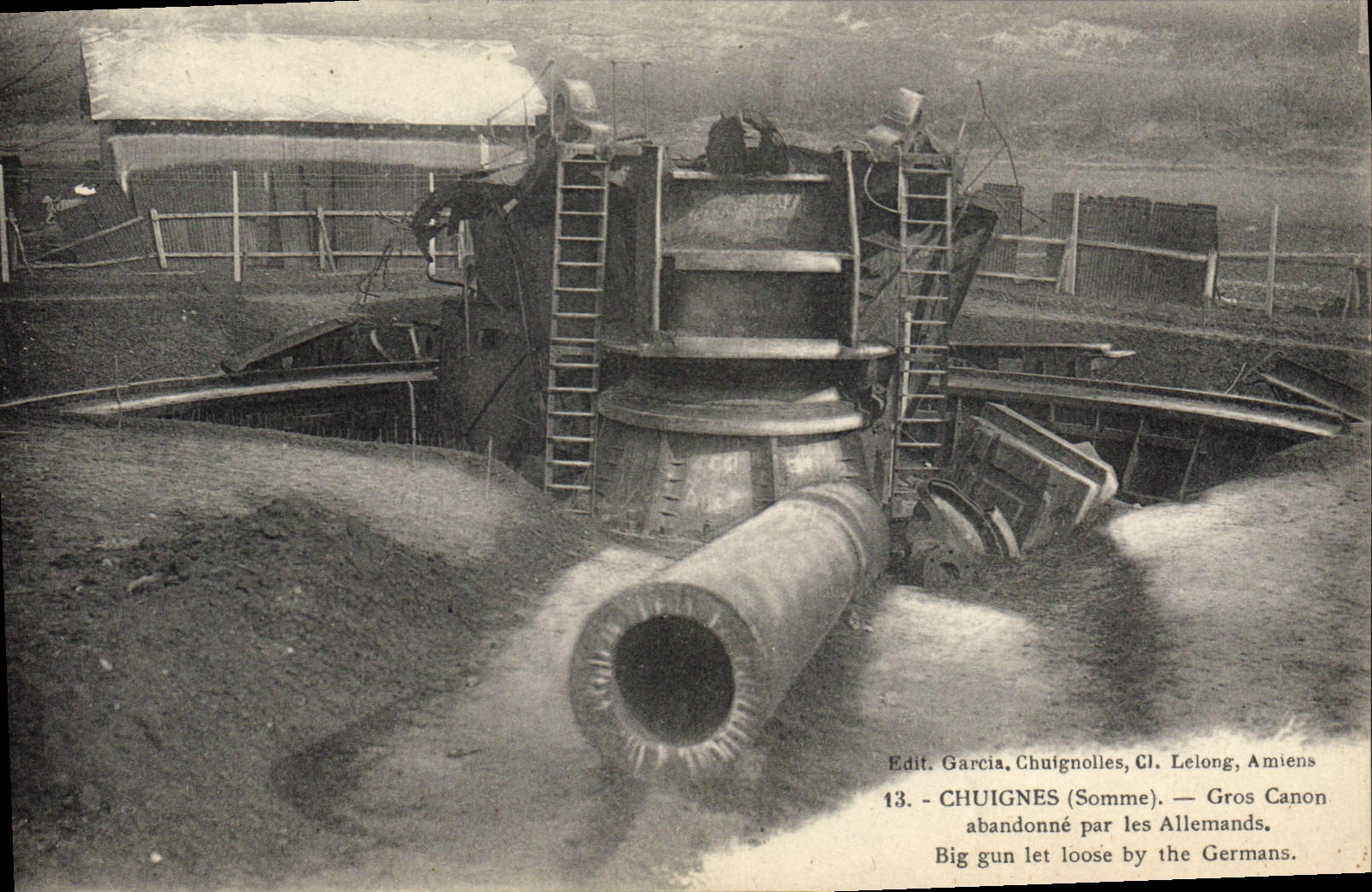 CPA Militaria Chuignes Gros canon abandonne par les Allemands 