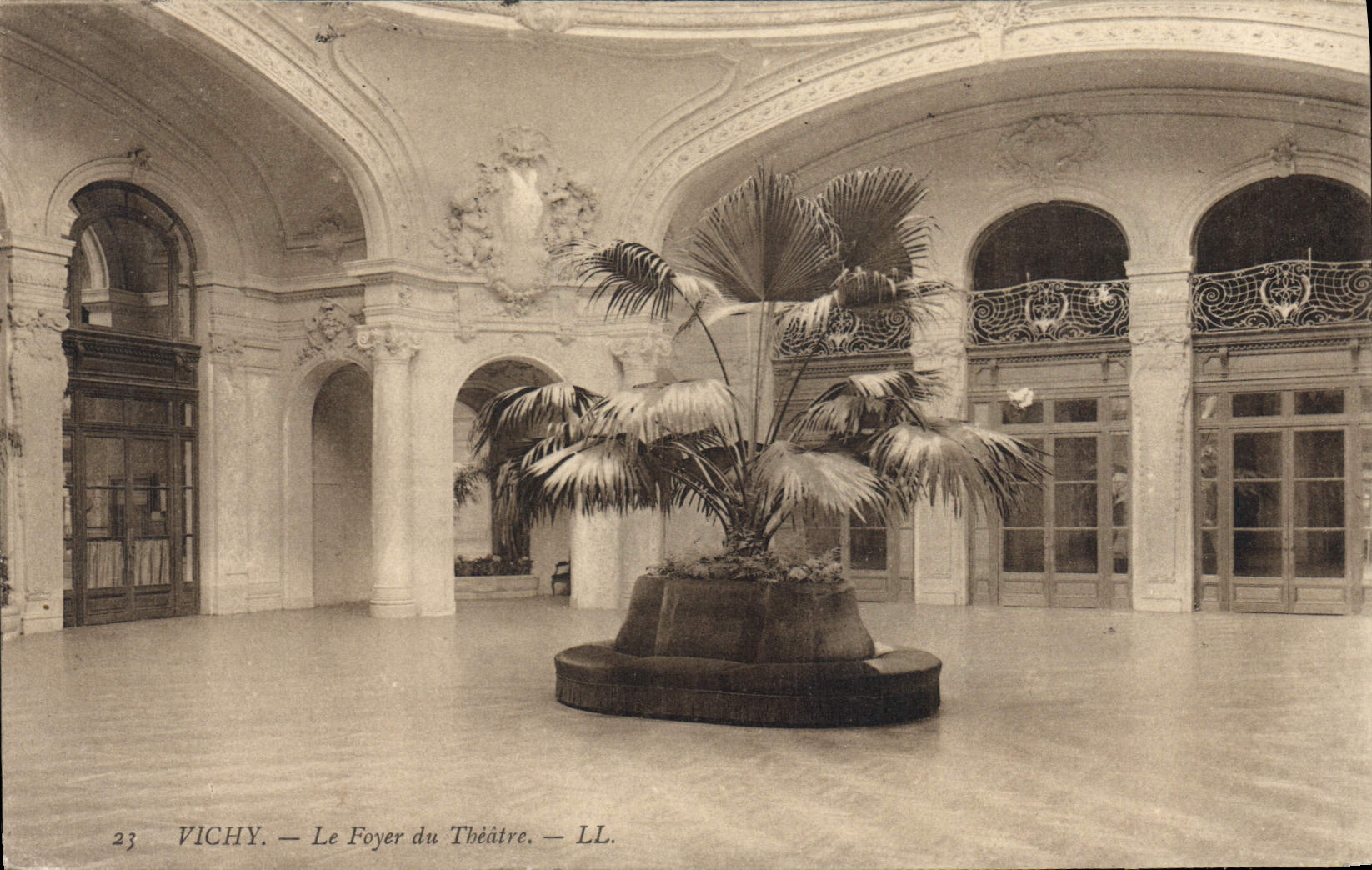 VINTAGE POSTCARD Vichy the hearth of the Theater