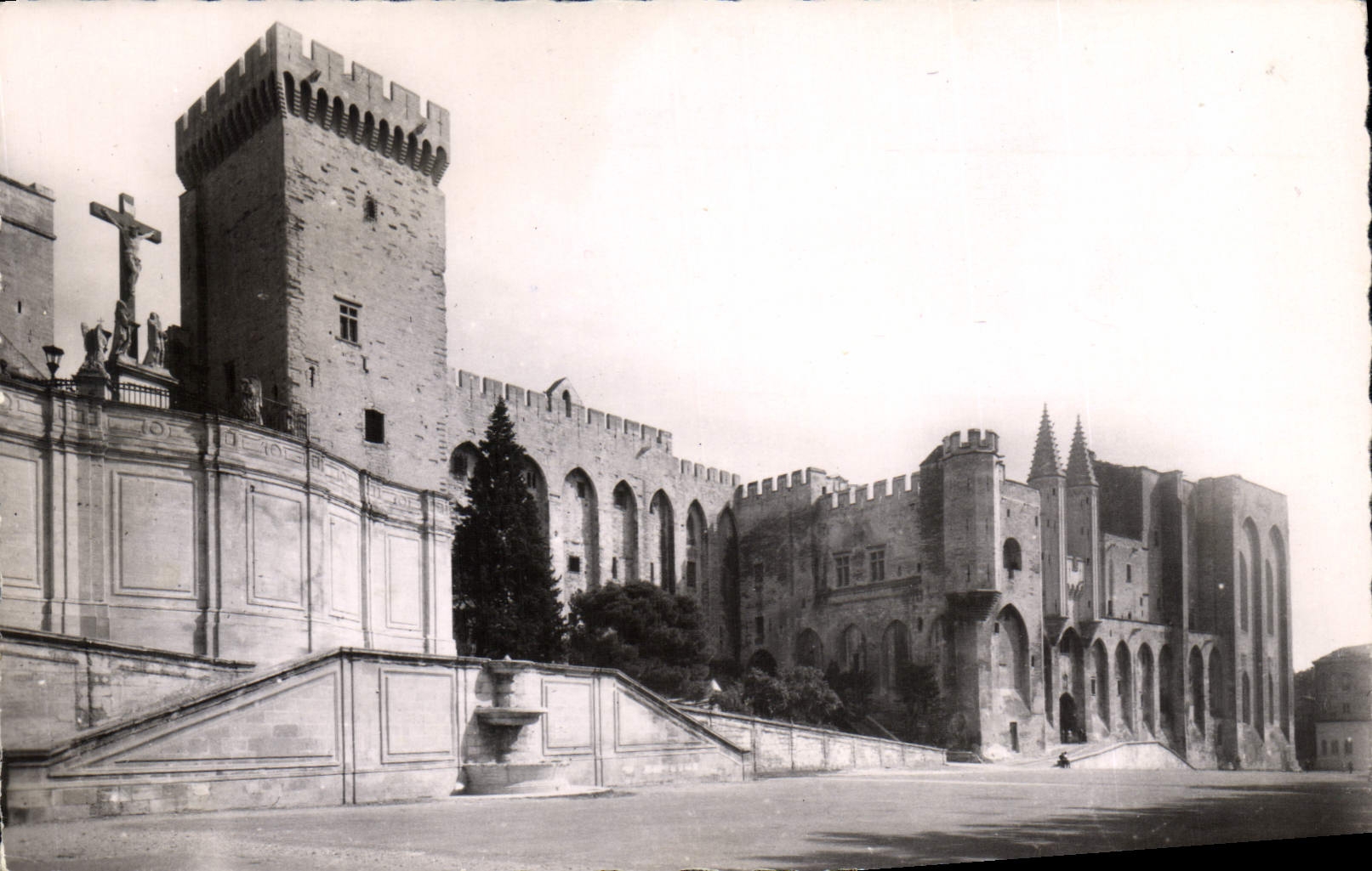 POSTAL MODERNA paladar de Avignon de los papas