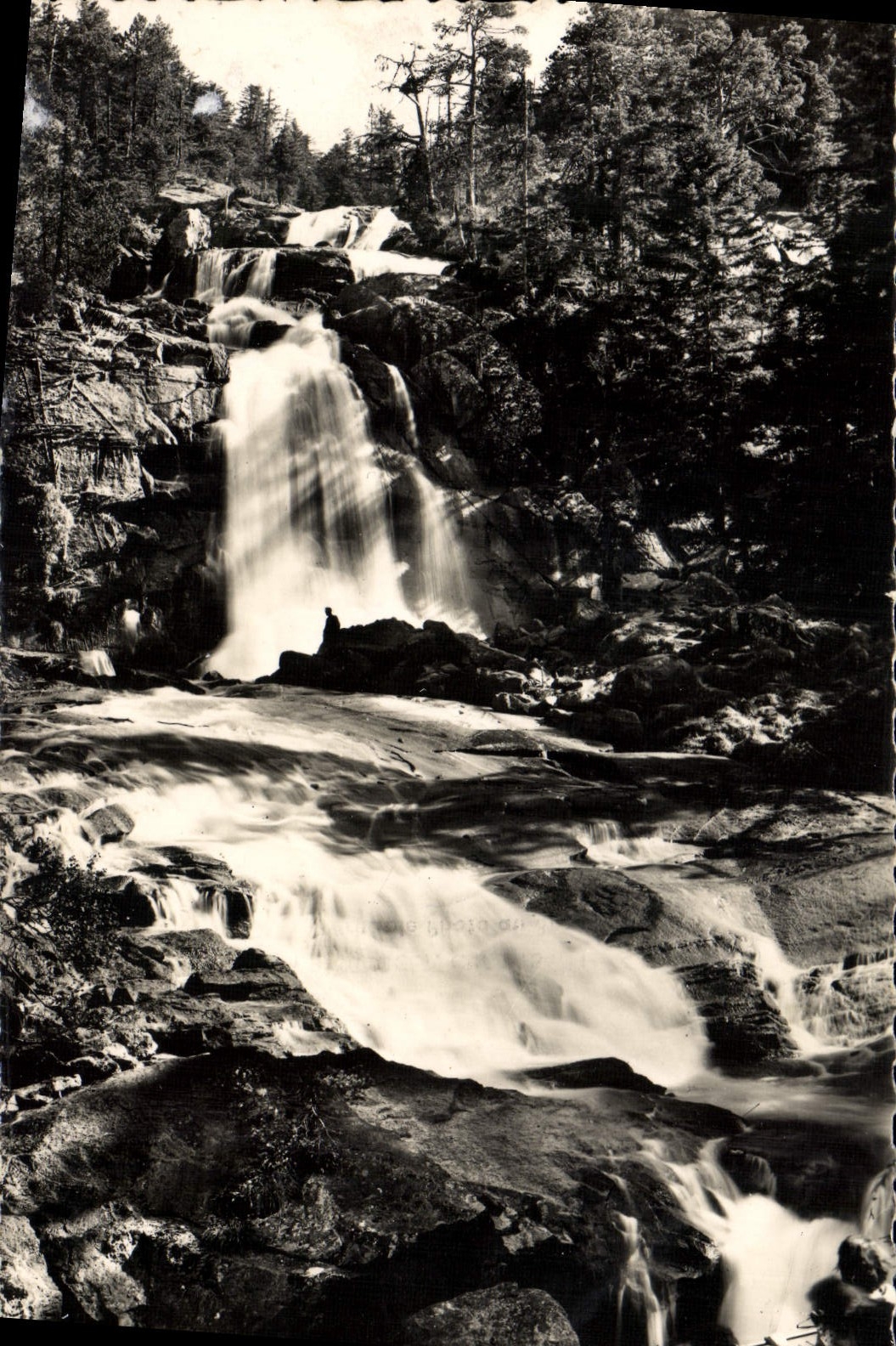 CPM Cauterets la Cascade Du Pont D'Espagne