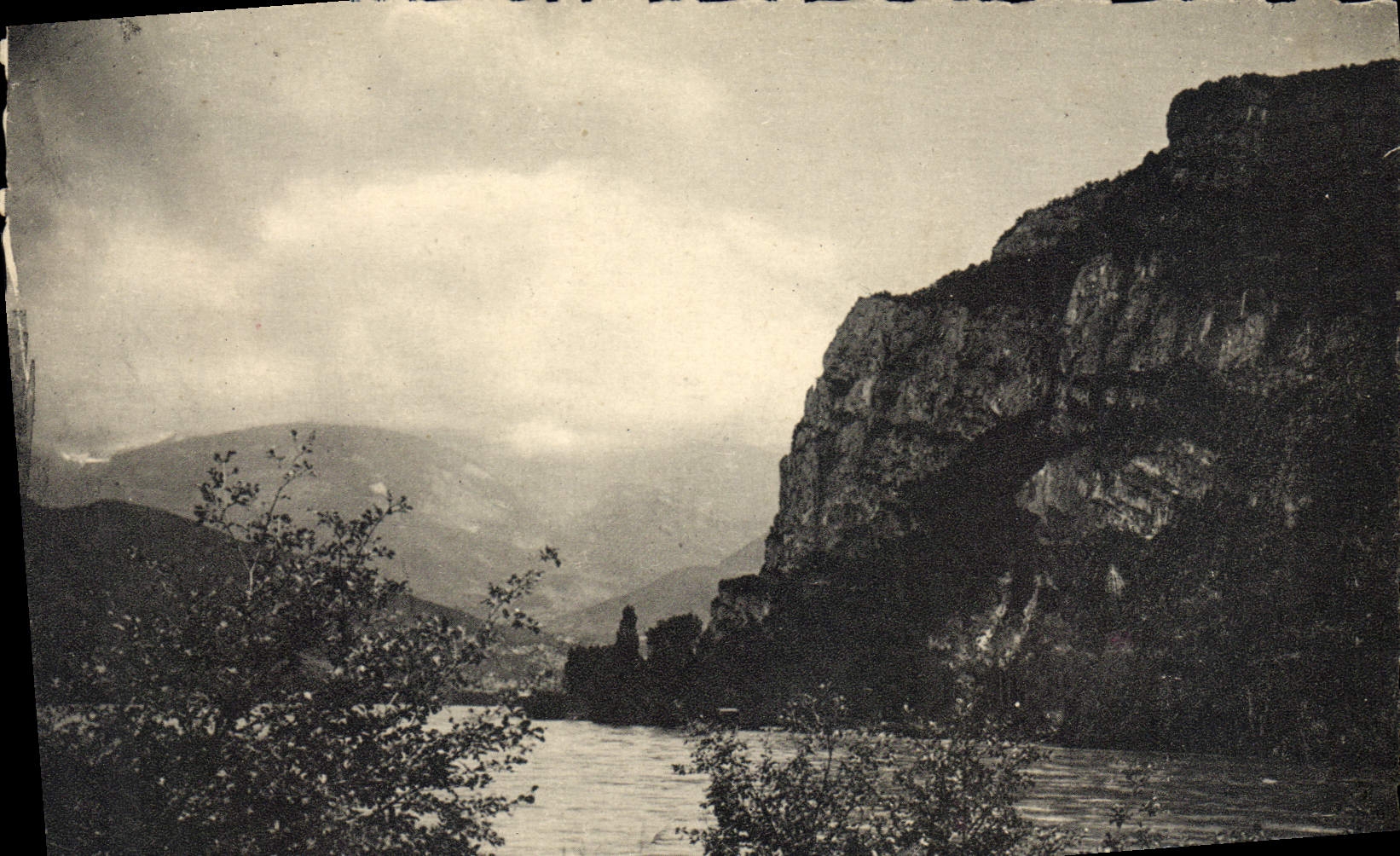 CPM Moirans Les Bords De I'Isere Et La Dent De I'Echaillon