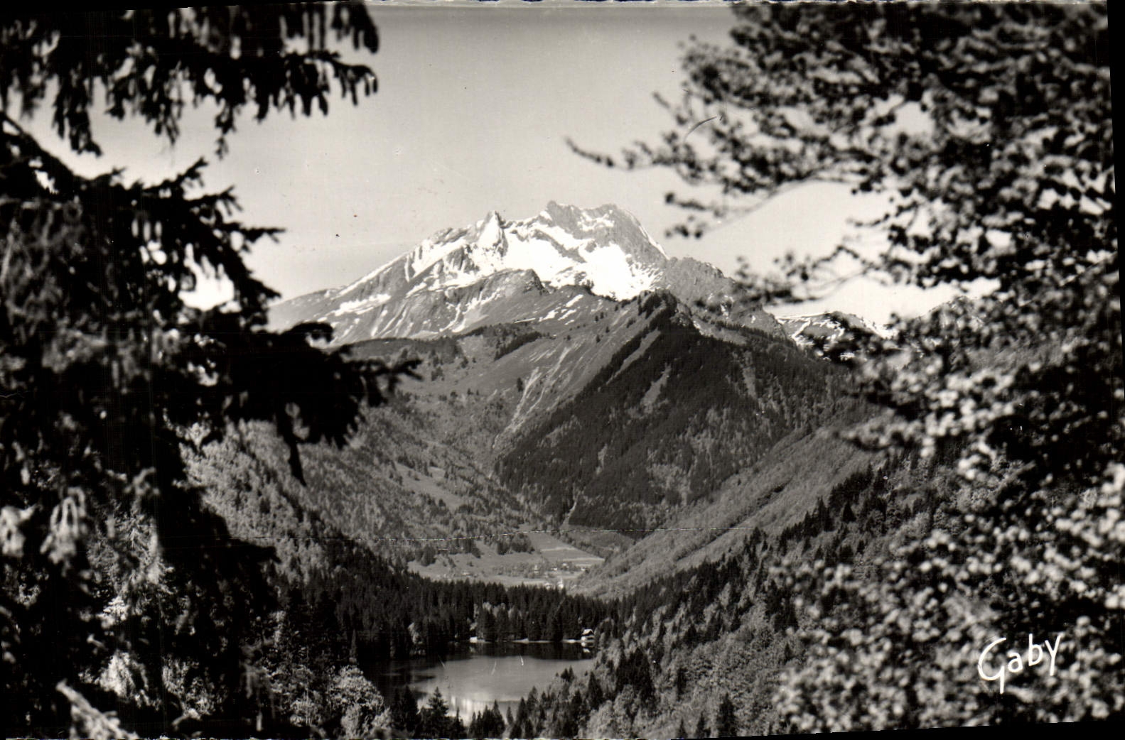 MODERN CARD Morzine Lake De Montriond And the Rock Of Hell