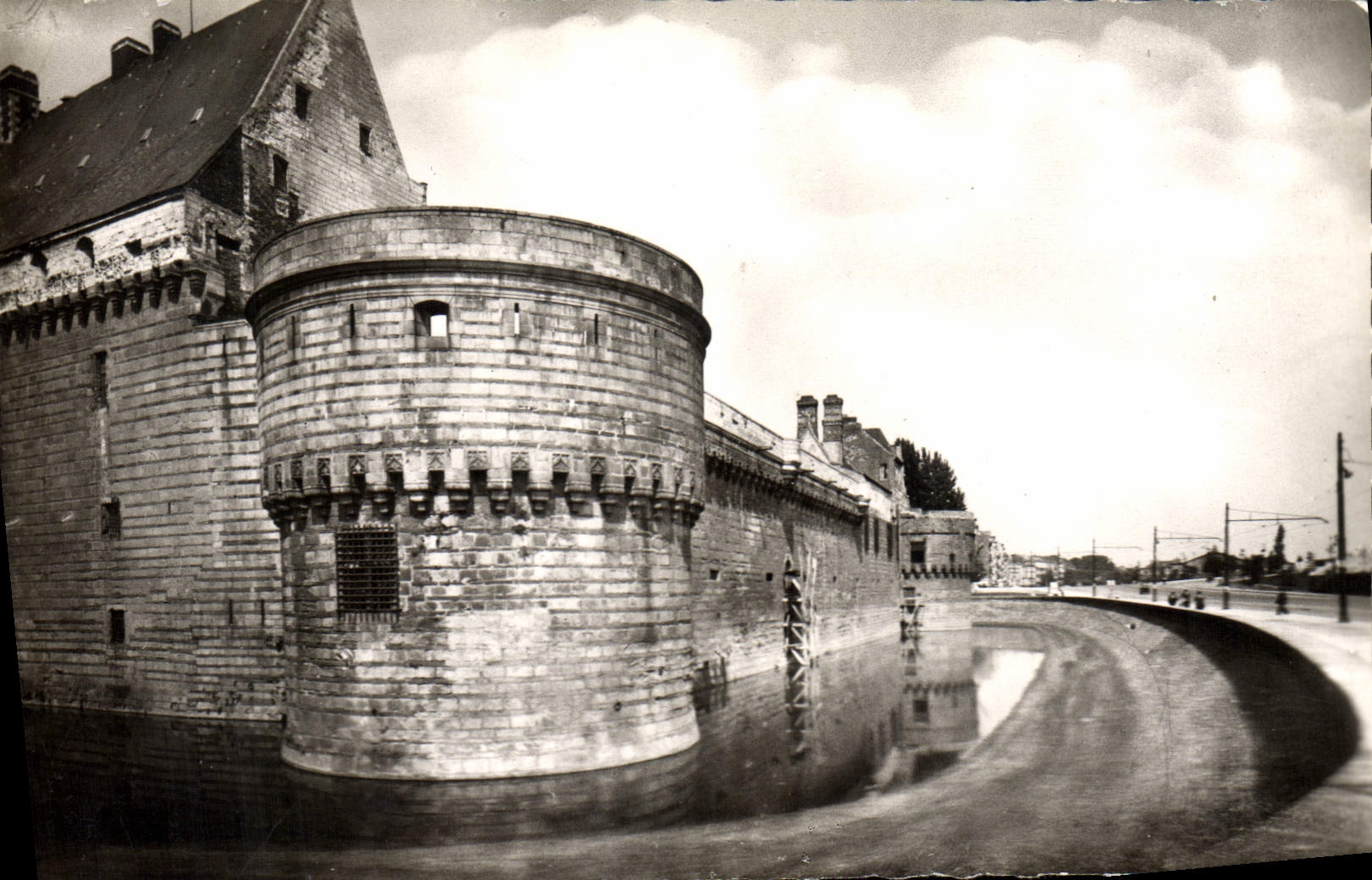 MODERN CARD Nantes Castle Of the Dukes