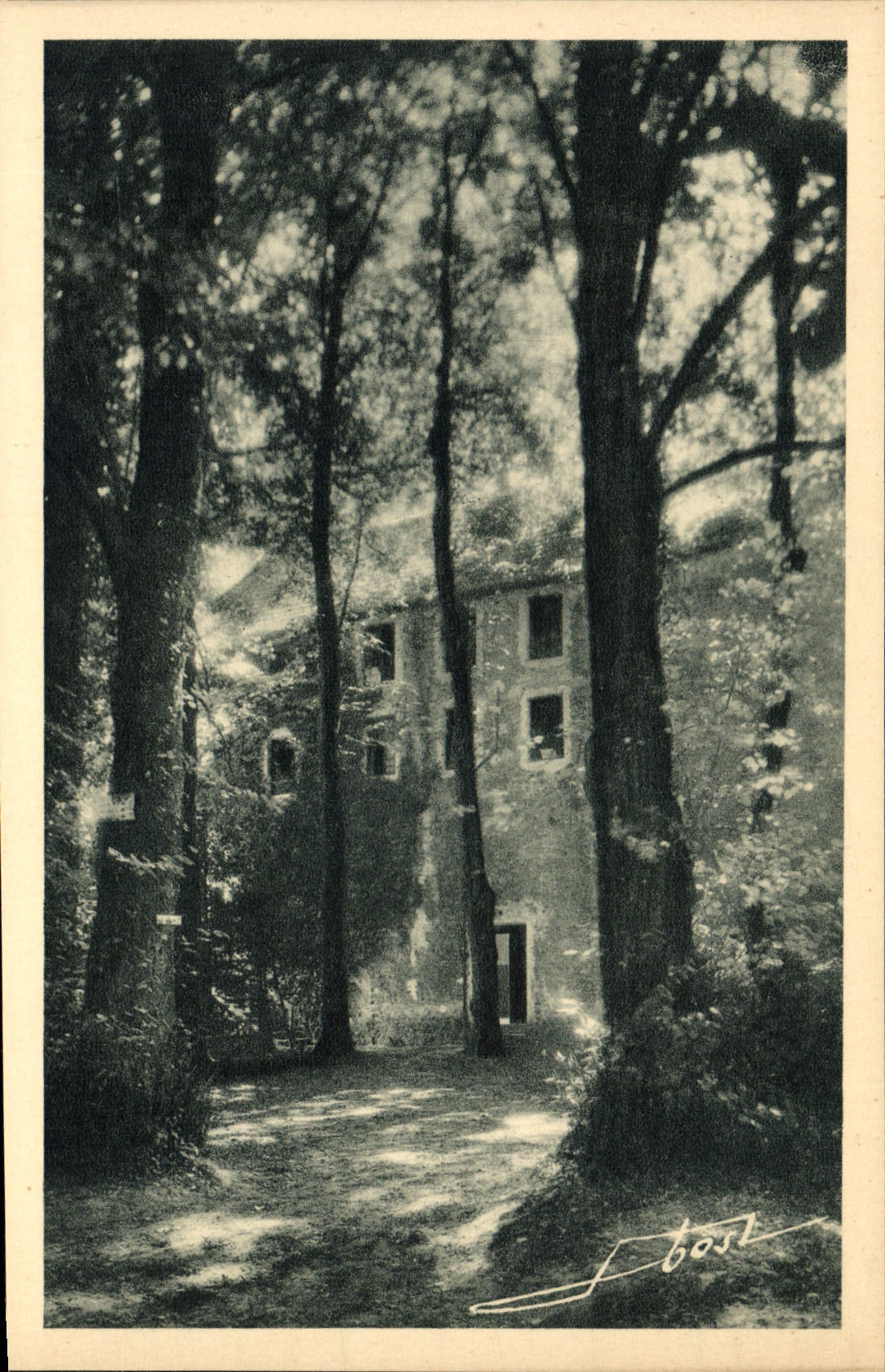 VINTAGE POSTCARD Scout Jamboree Scouting the hearth of peace Inn of Gold Boissy Ear the River Surroundings of the inn Mill