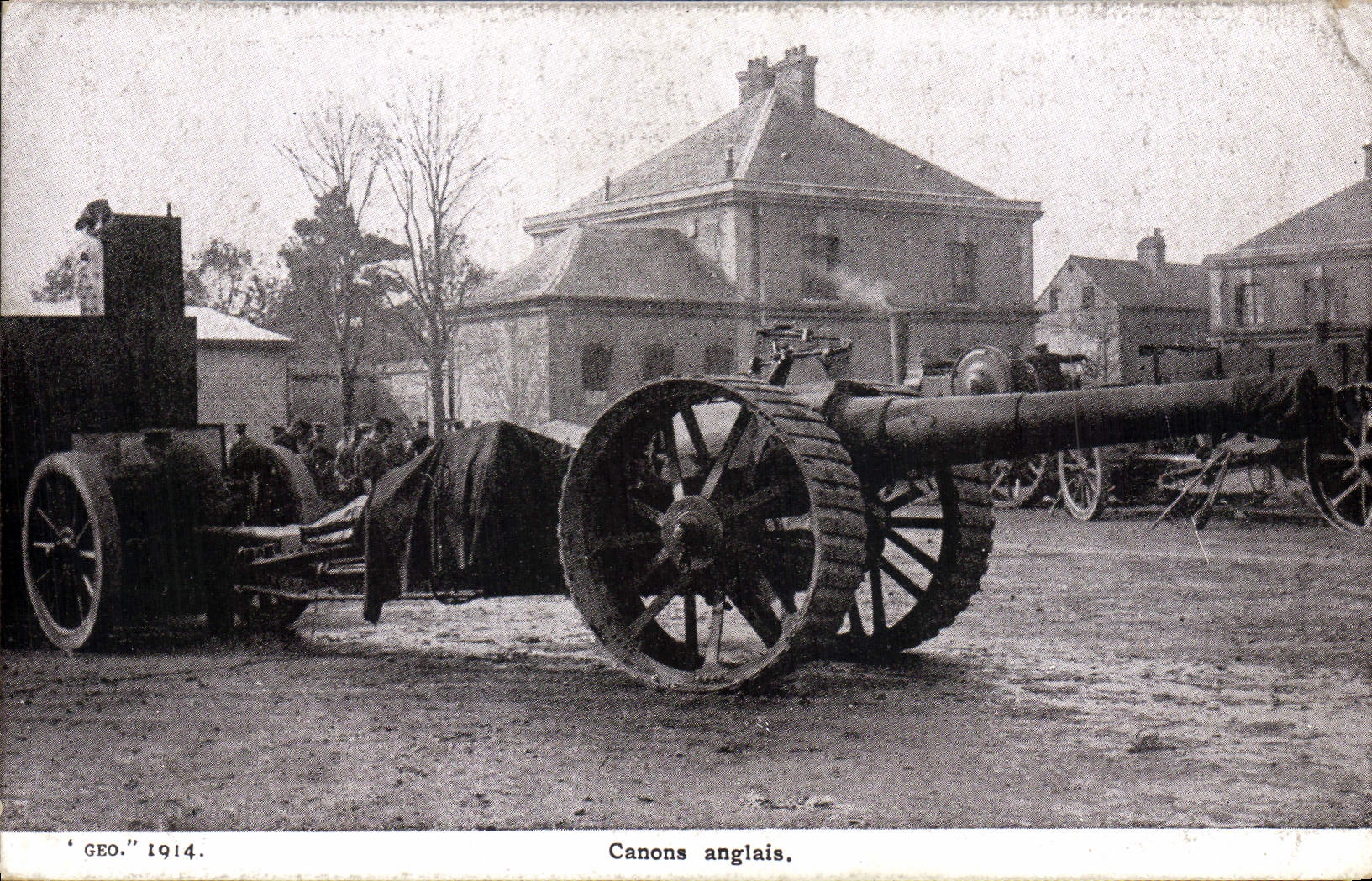 CPA Militaria Canons anglais