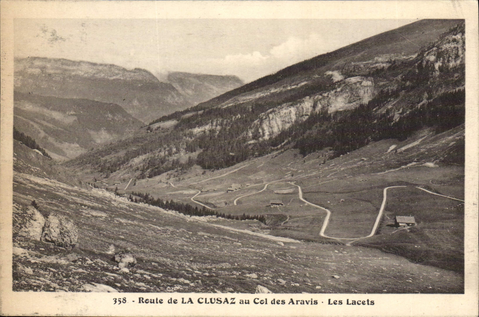 VINTAGE POSTCARD Road of Clusaz to the Collar of Aravis laces