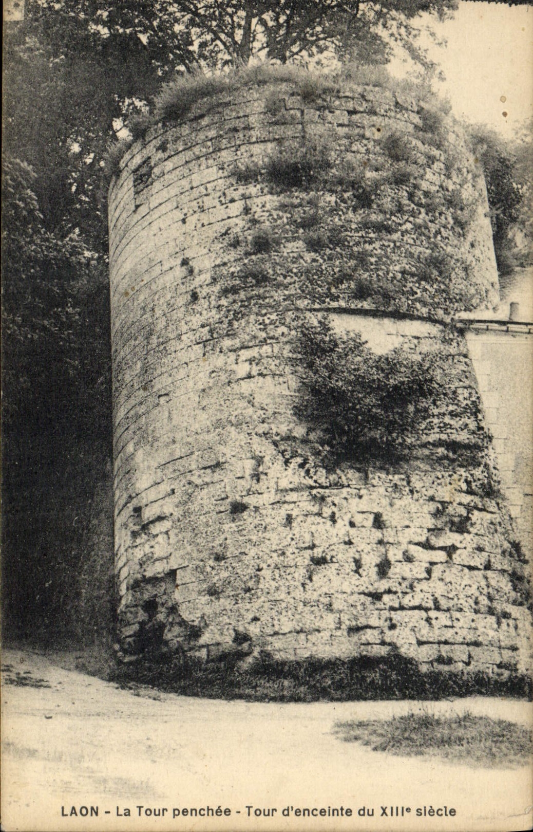 VINTAGE POSTCARD Laon the Leaning Tower Tower of enclosure of 13th