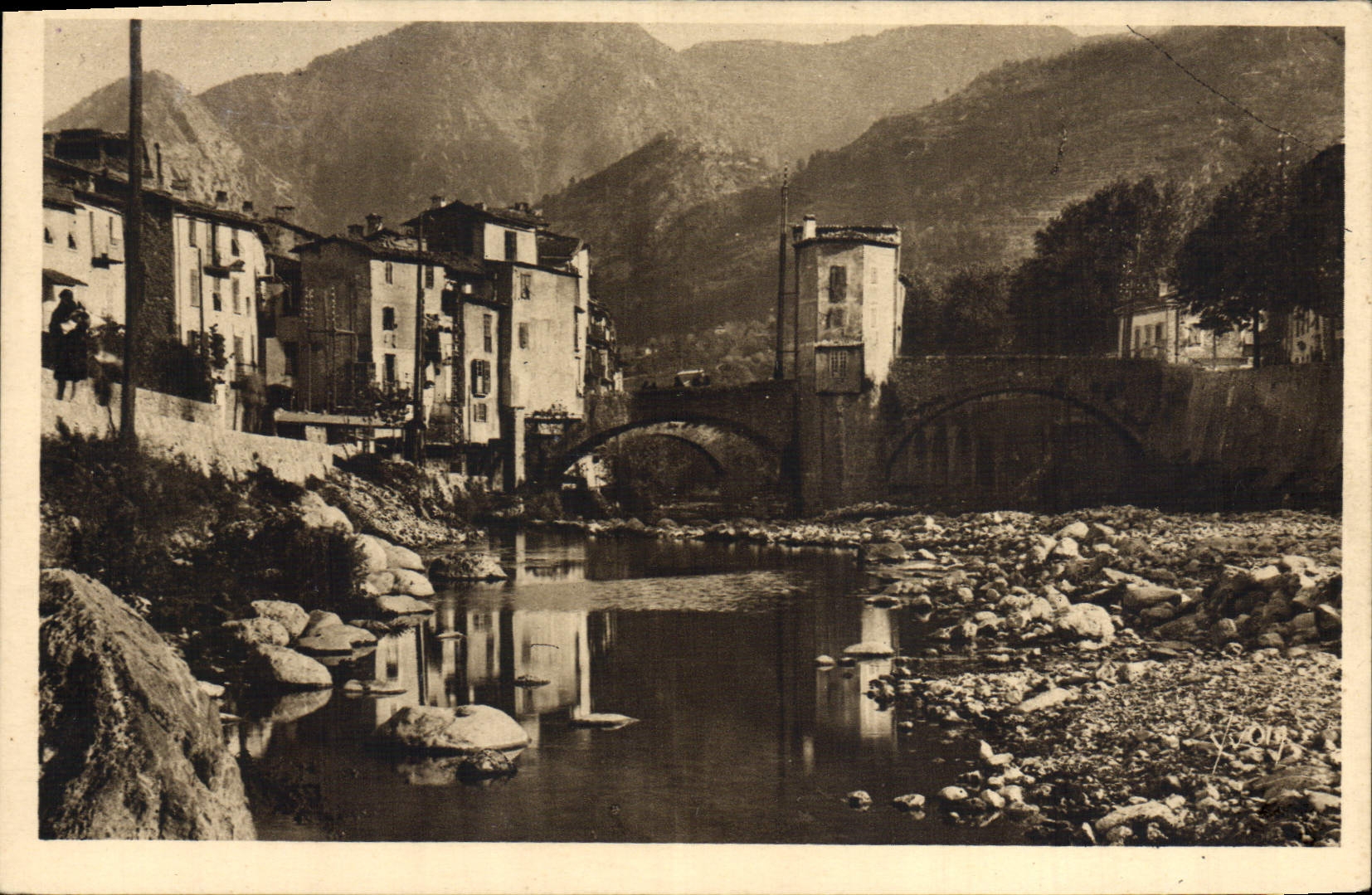 CPA Sospel Vieilles Maisons au Bord de la Bevera