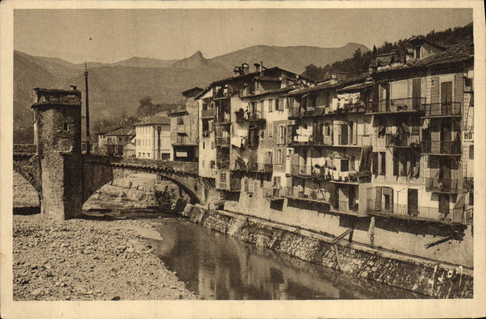 CPA Sospel Vieilles maisons sur la Bevera