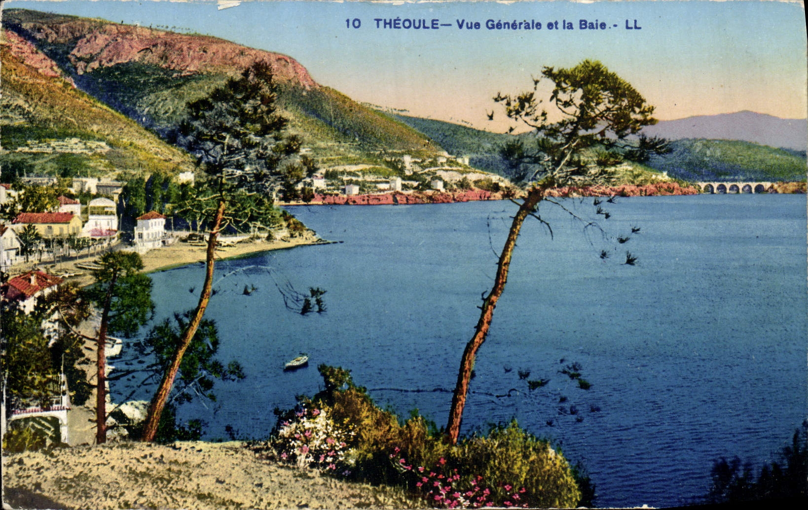CPA Theoule Vue Generale et la Baie