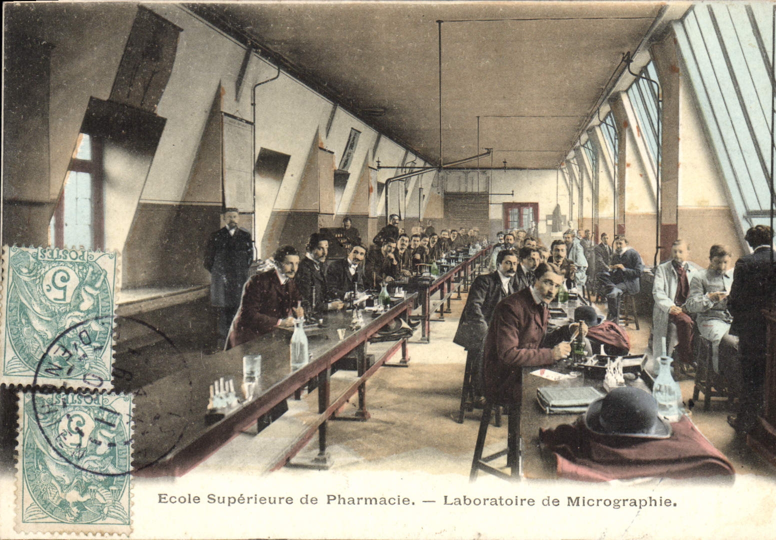 Universidad de la POSTAL de la VENDIMIA del laboratorio de la farmacia de la micrografía