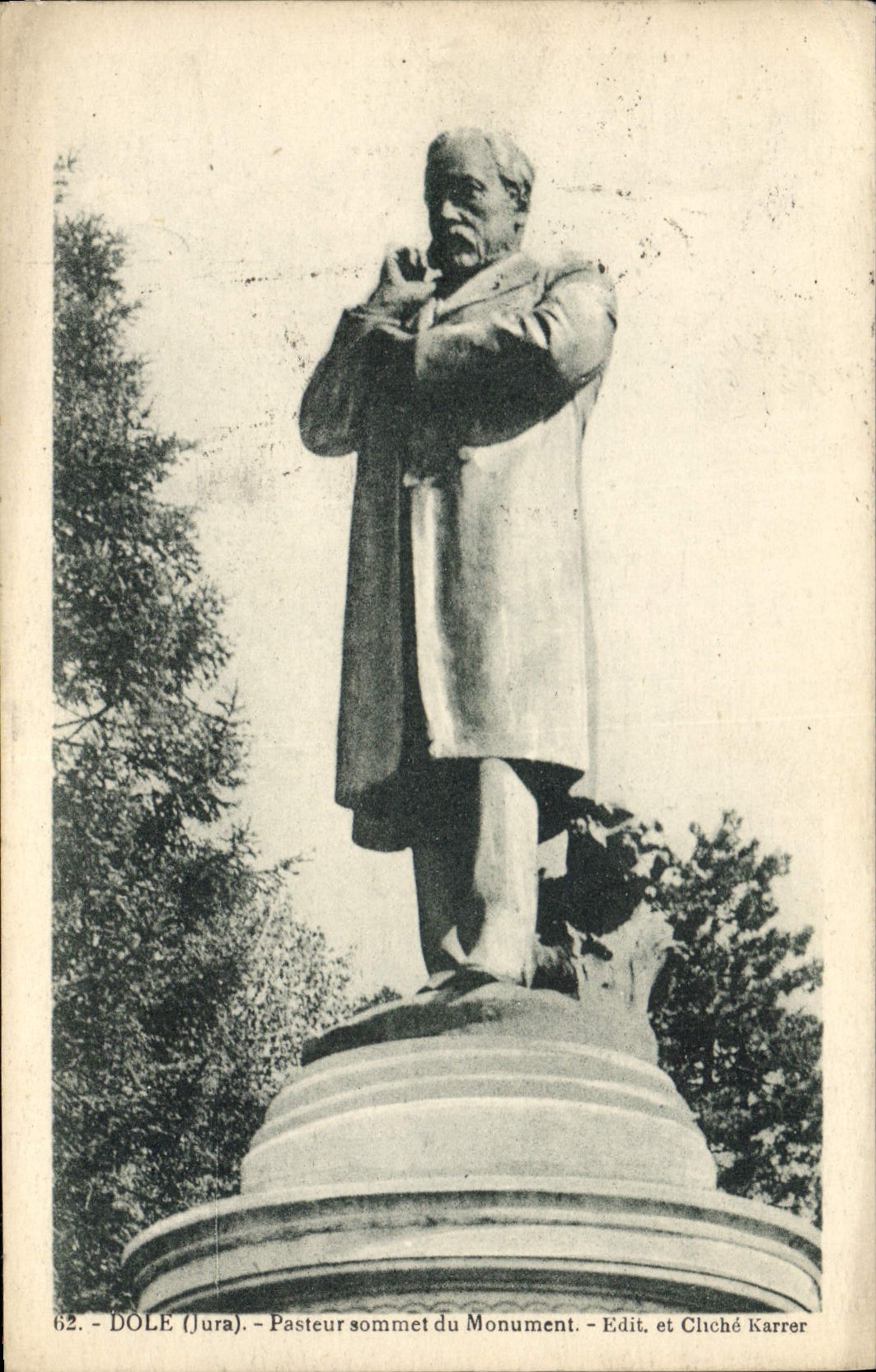 VINTAGE POSTCARD Pares Pasteur top of the monument