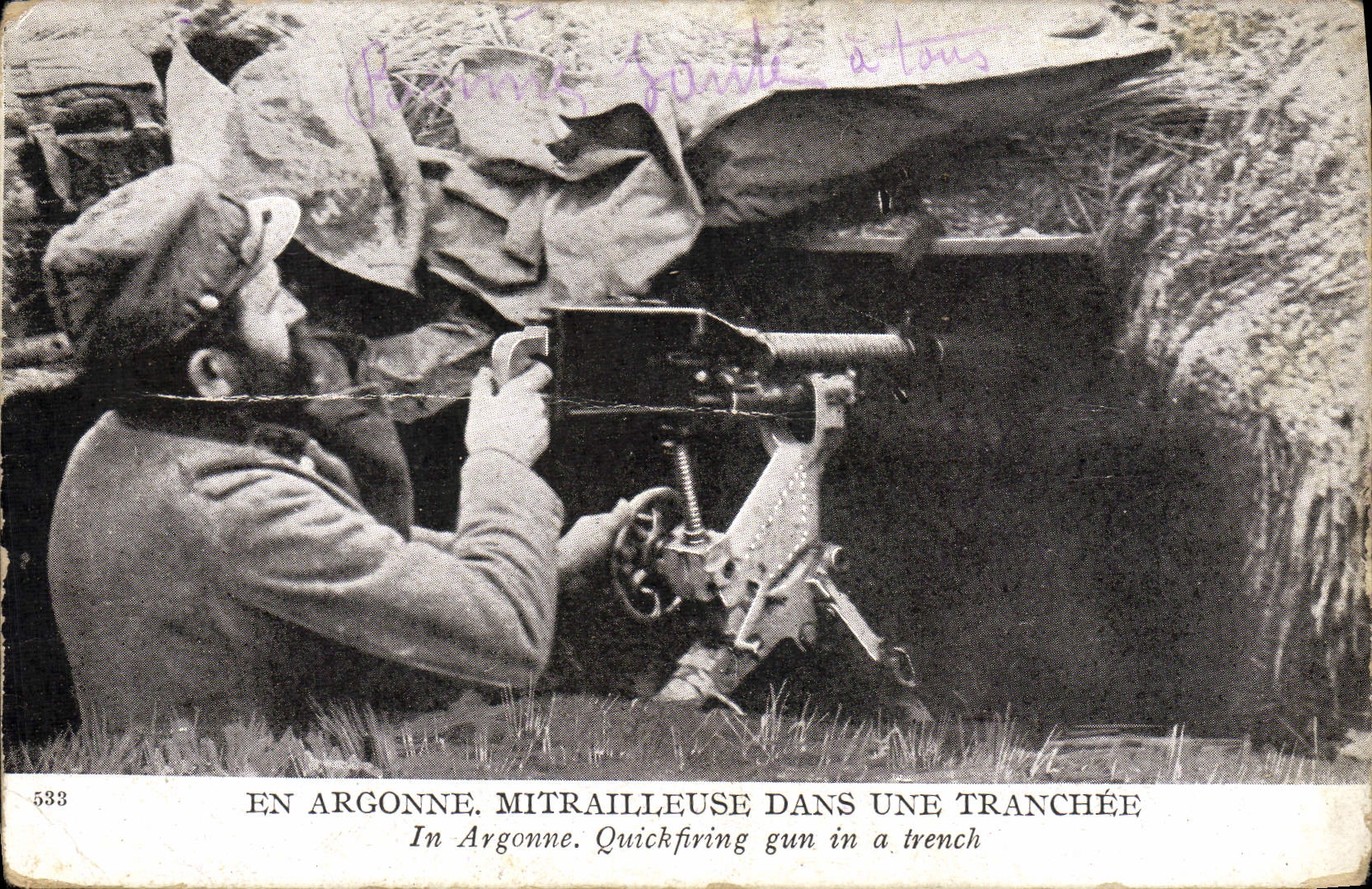 VINTAGE POSTCARD Militaria In Argonne Machine-gun in a trench
