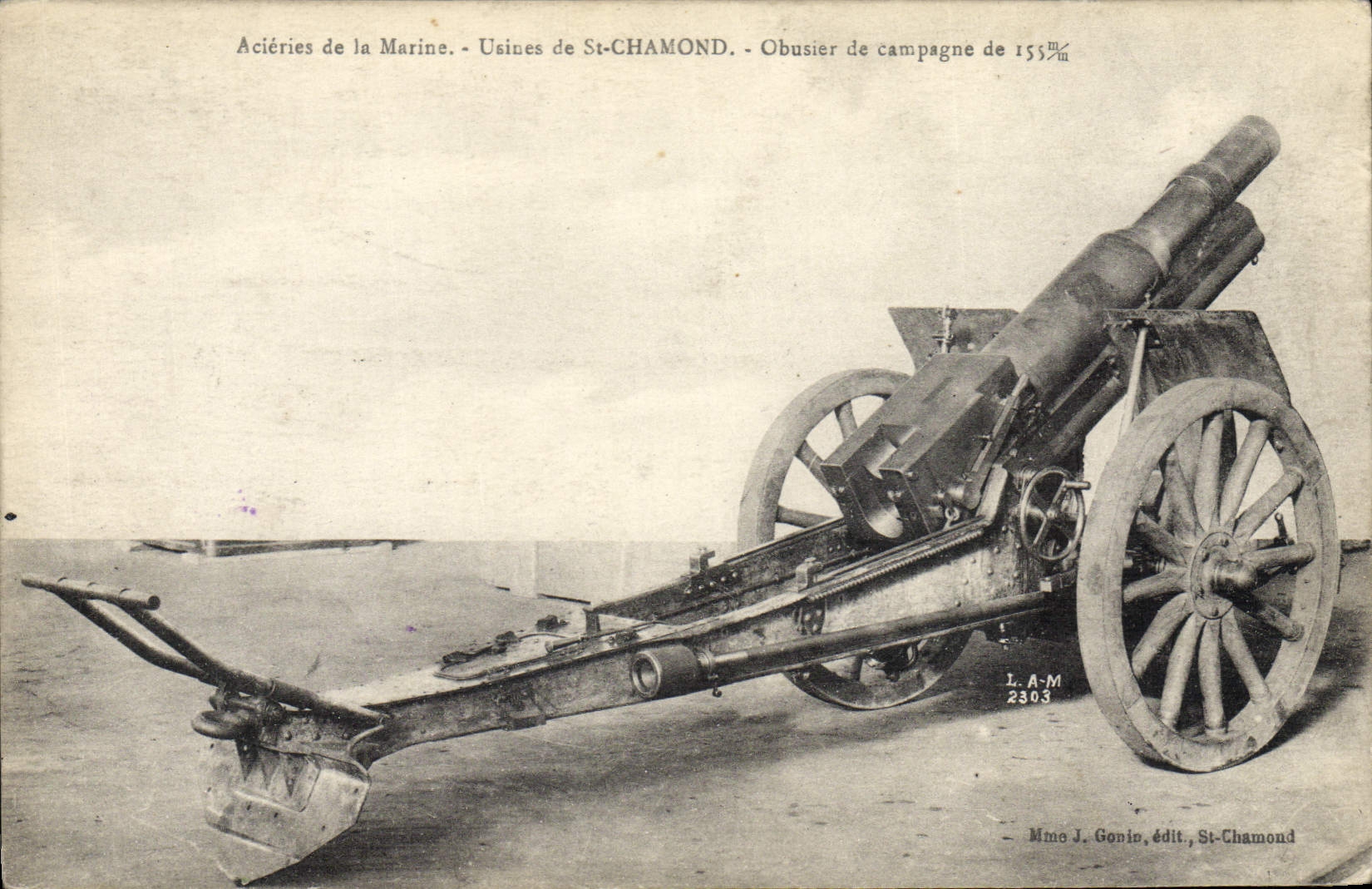 CPA Militaria Acieries de la marine Usines de St Chamond Obusier de campagne 
