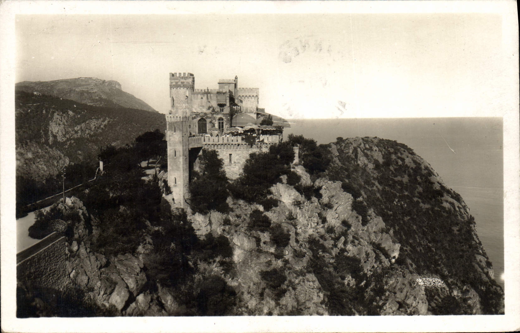 MODERN CARD the average cornice the castle of Madrid