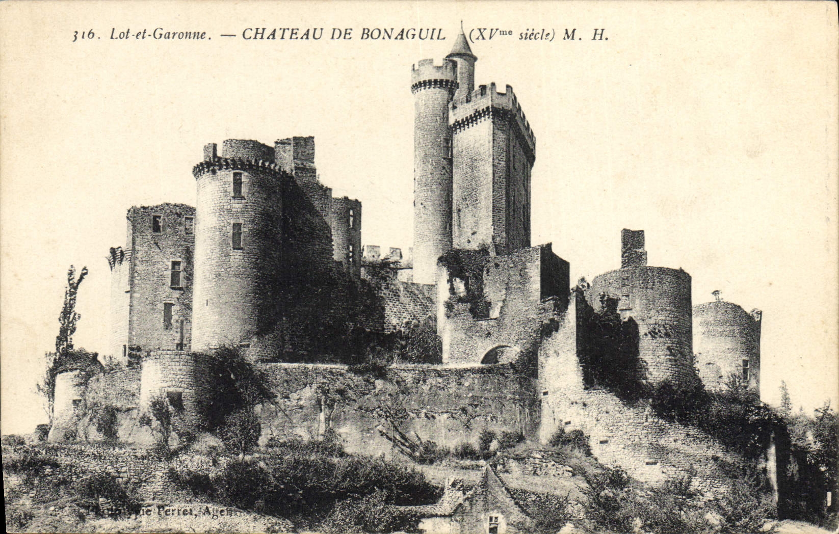 CPA Chateau De Bonaguil 
